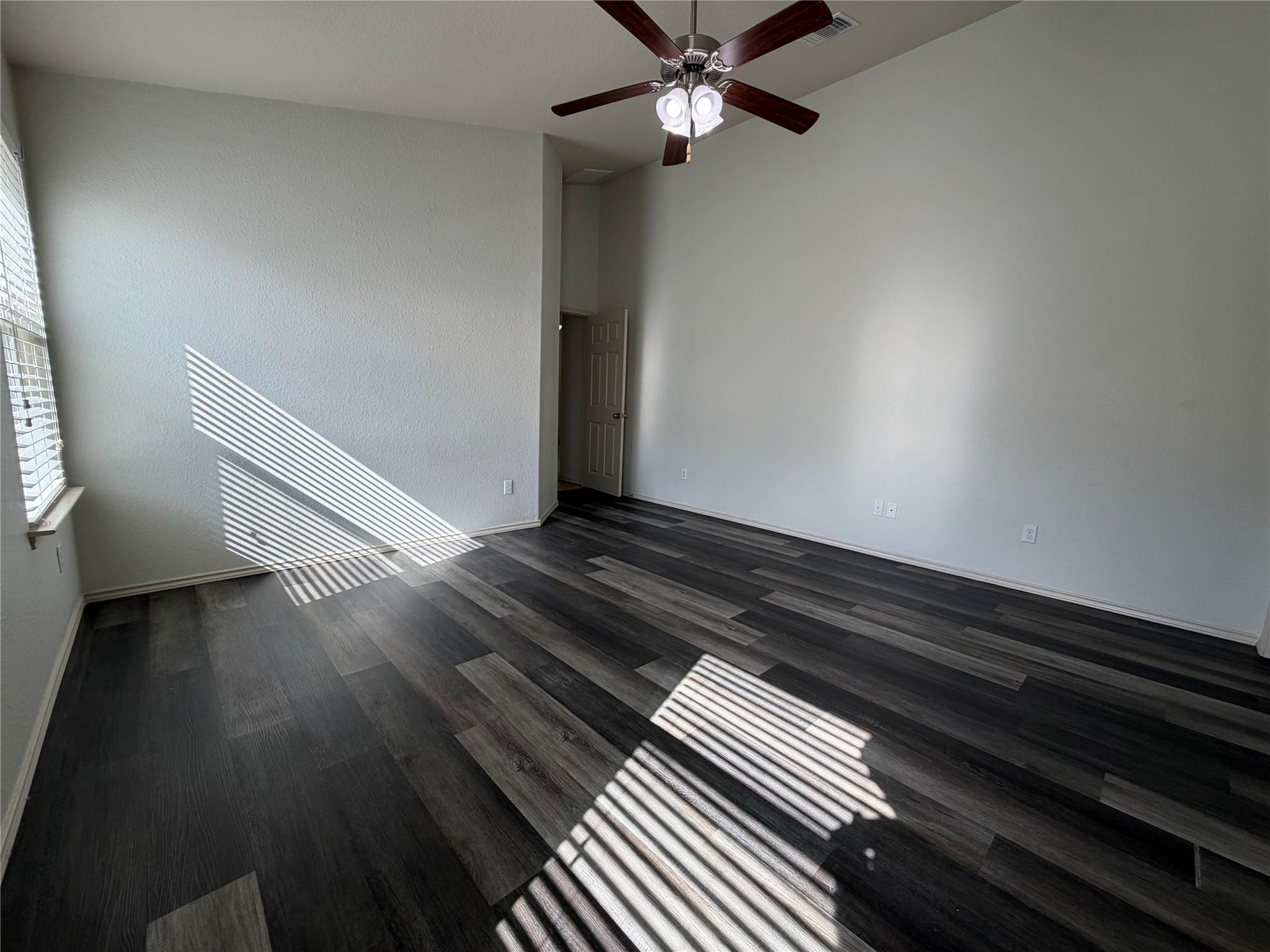 500 Obsidian Ln, Jarrell, TX 76537