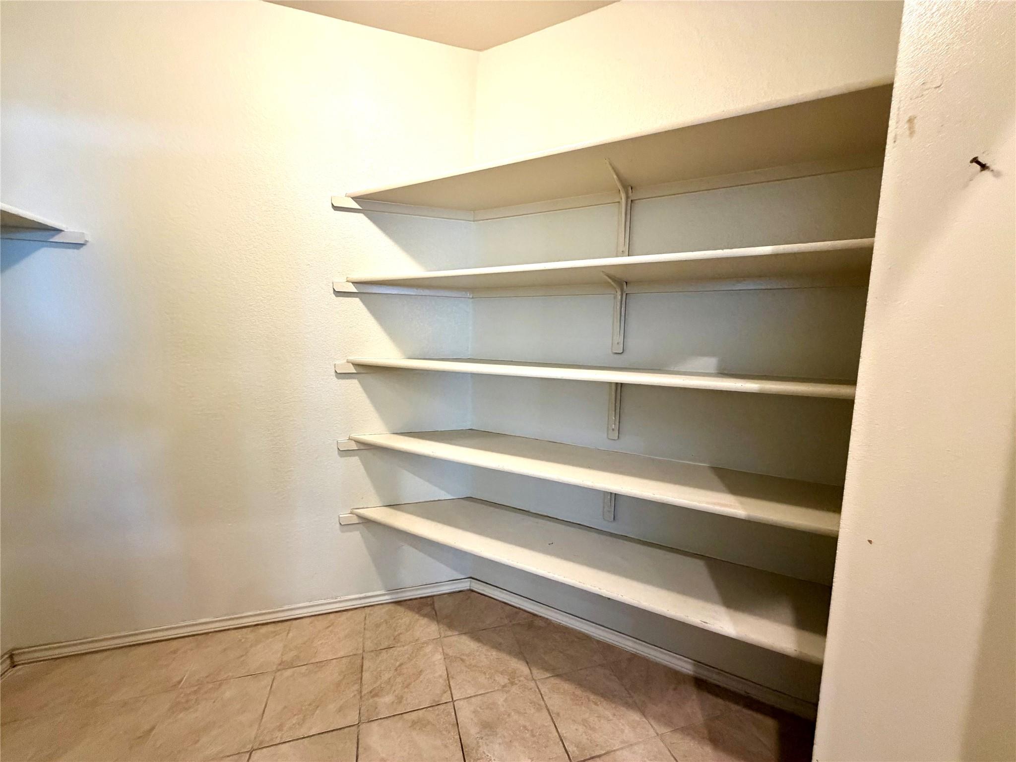 500 Obsidian Ln, Jarrell, TX 76537