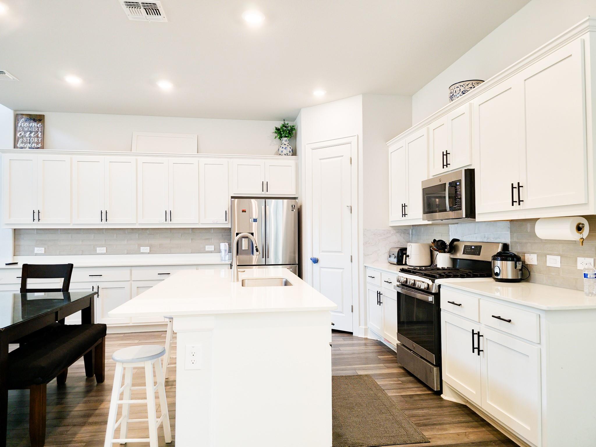 12612 Stanford Dr # 7, Austin, TX 78748