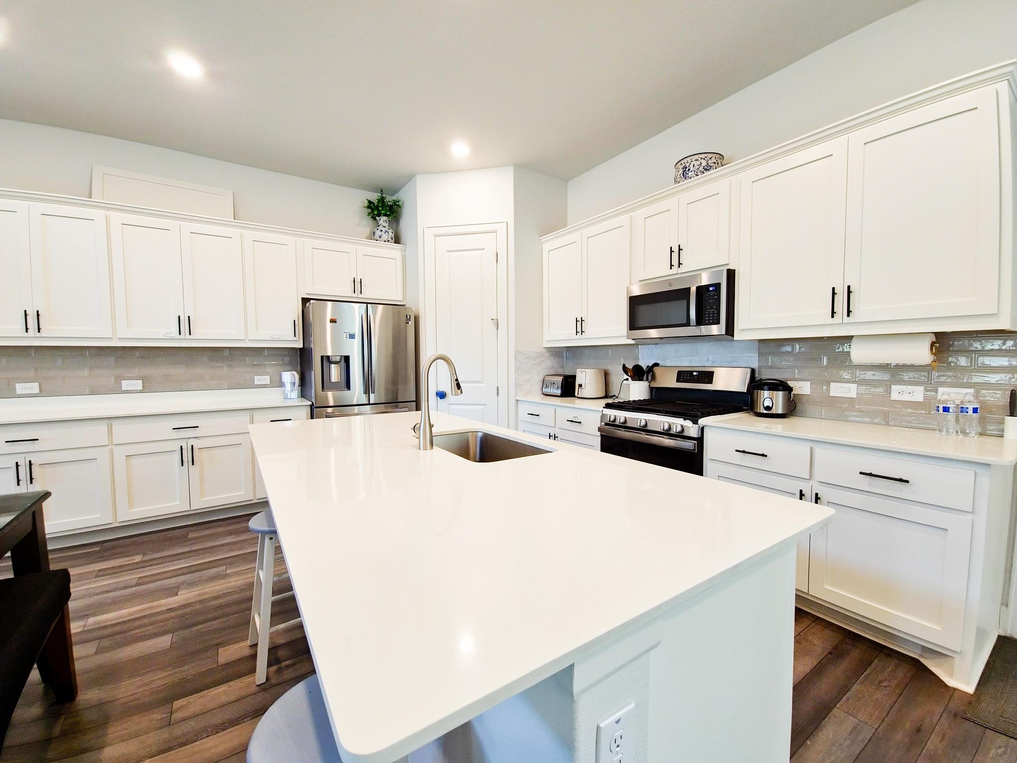 12612 Stanford Dr # 7, Austin, TX 78748