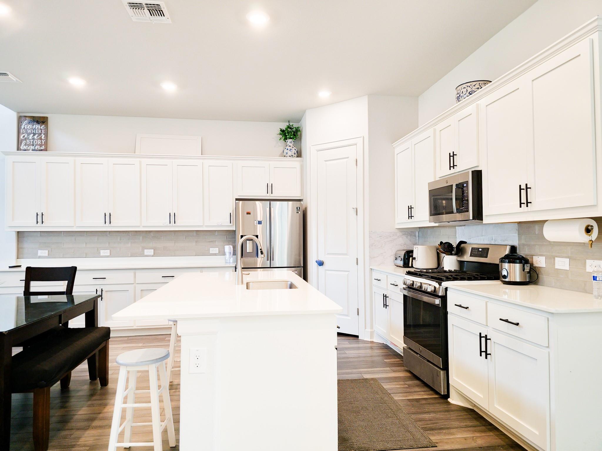 12612 Stanford Dr # 7, Austin, TX 78748