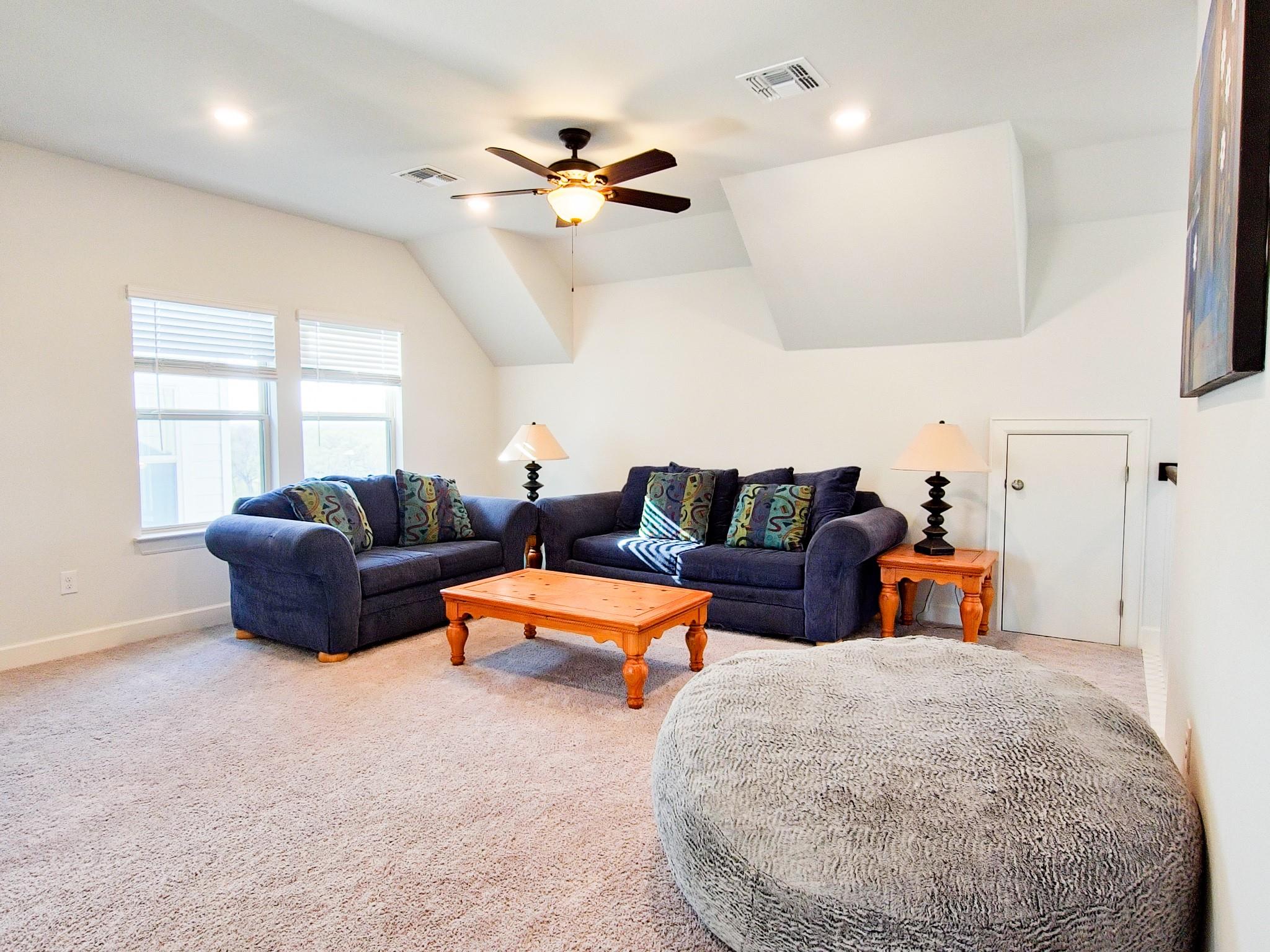 12612 Stanford Dr # 7, Austin, TX 78748