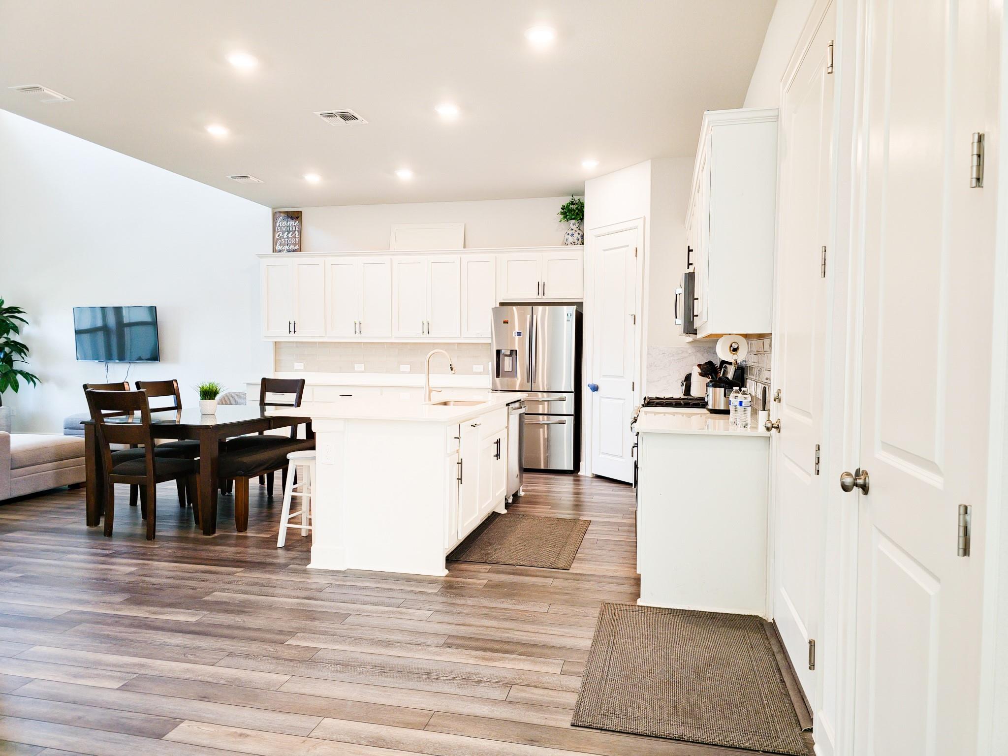 12612 Stanford Dr # 7, Austin, TX 78748