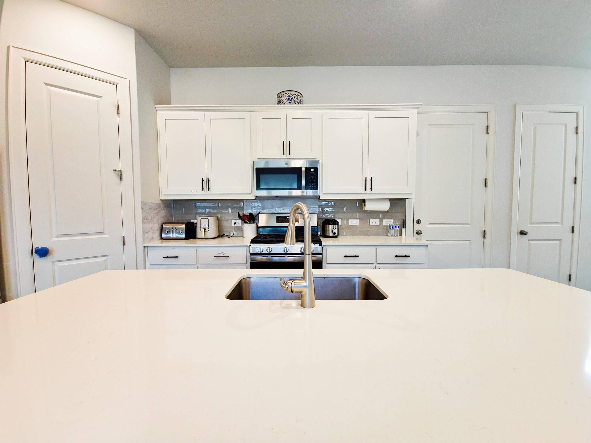 12612 Stanford Dr # 7, Austin, TX 78748