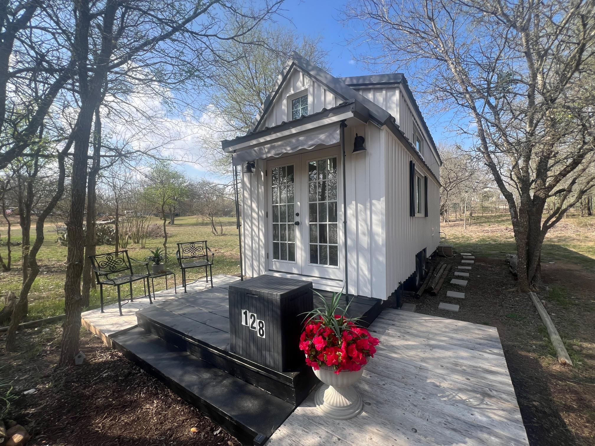 128 Arrowhead Ct # A, Bastrop, TX 78602