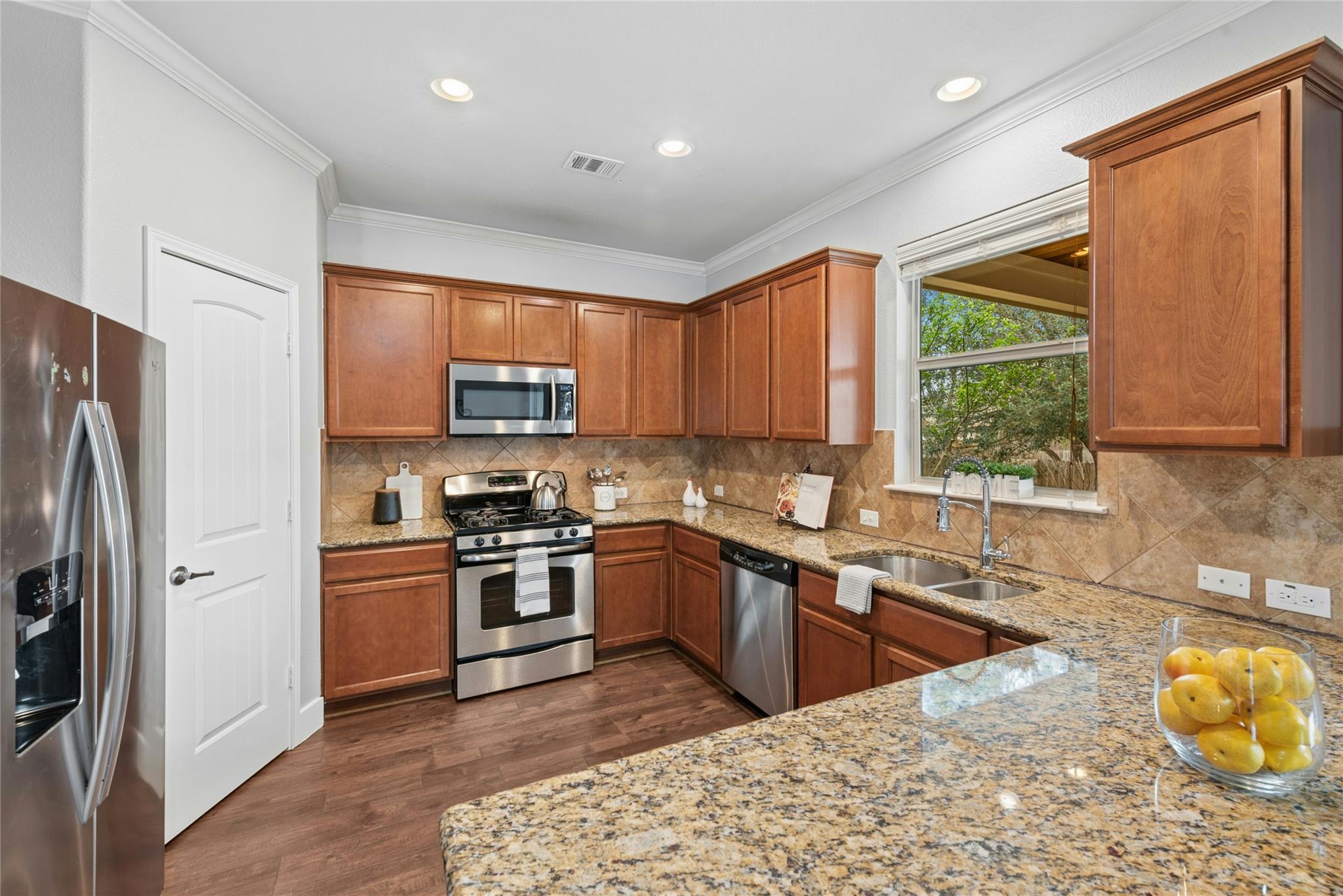 5929 Abby Ann Ln, Austin, TX 78747