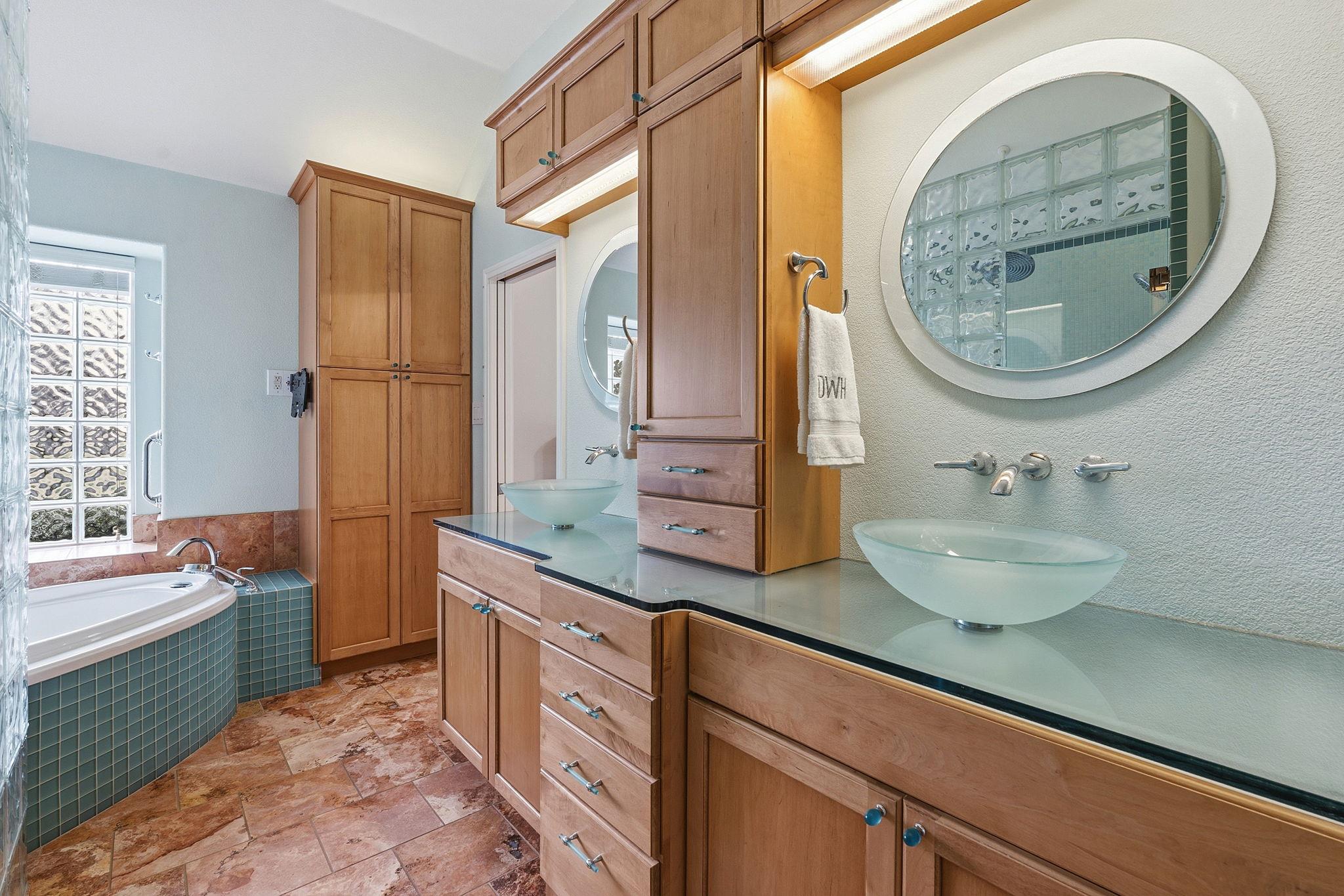 2400 Vestavia Ridge Ln, Cedar Park, TX 78613