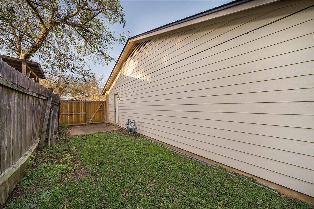 1944 Nicole Cir # A, Round Rock, TX 78664