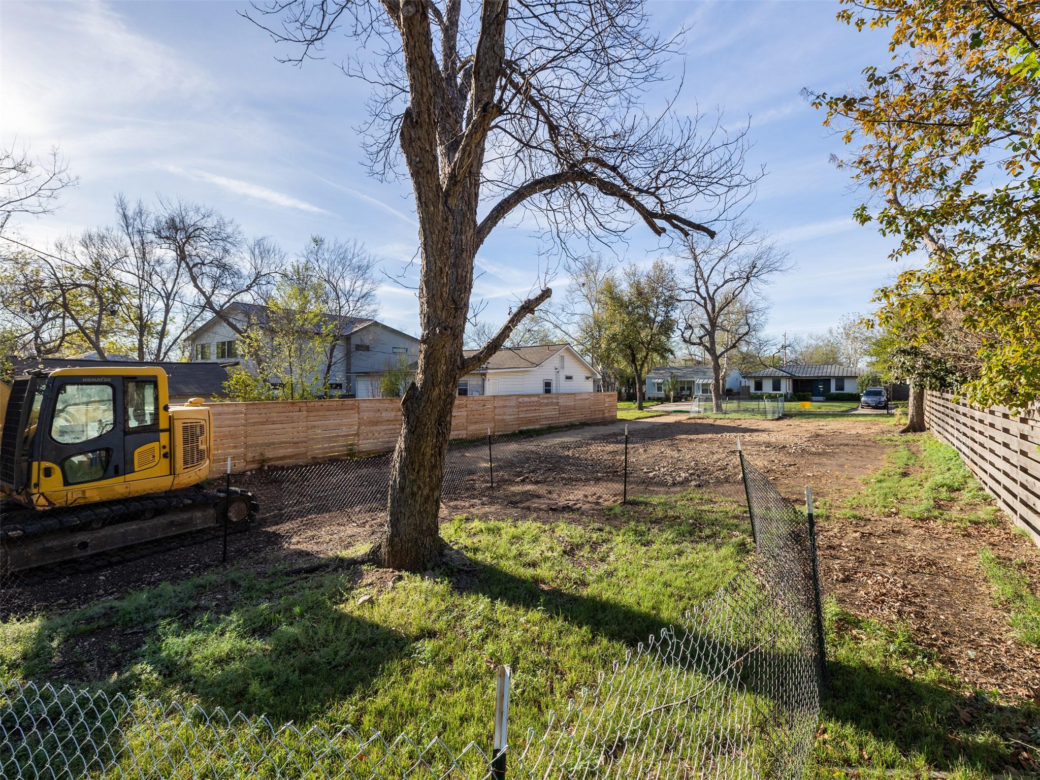 1916 W 38th St, Austin, TX 78731