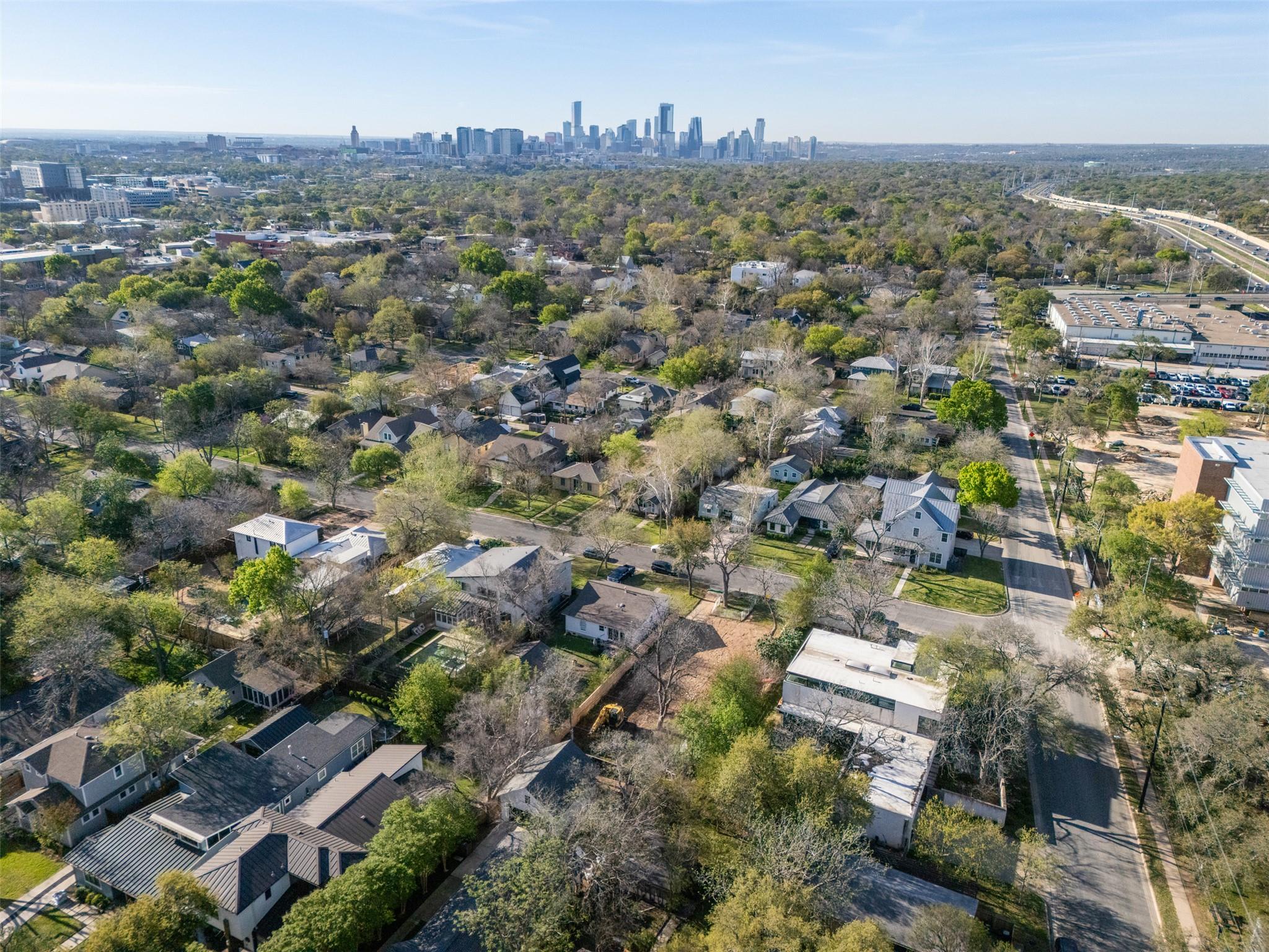 1916 W 38th St, Austin, TX 78731