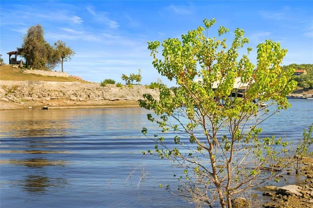 20204 Barnett Glenn Rd, Spicewood, TX 78669