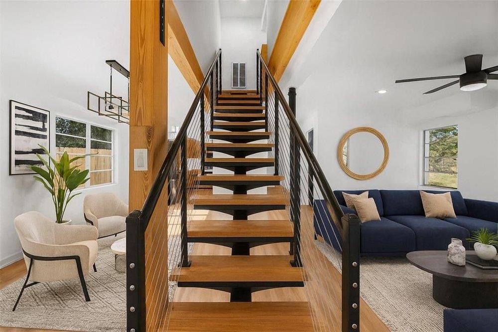 20204 Barnett Glenn Rd, Spicewood, TX 78669