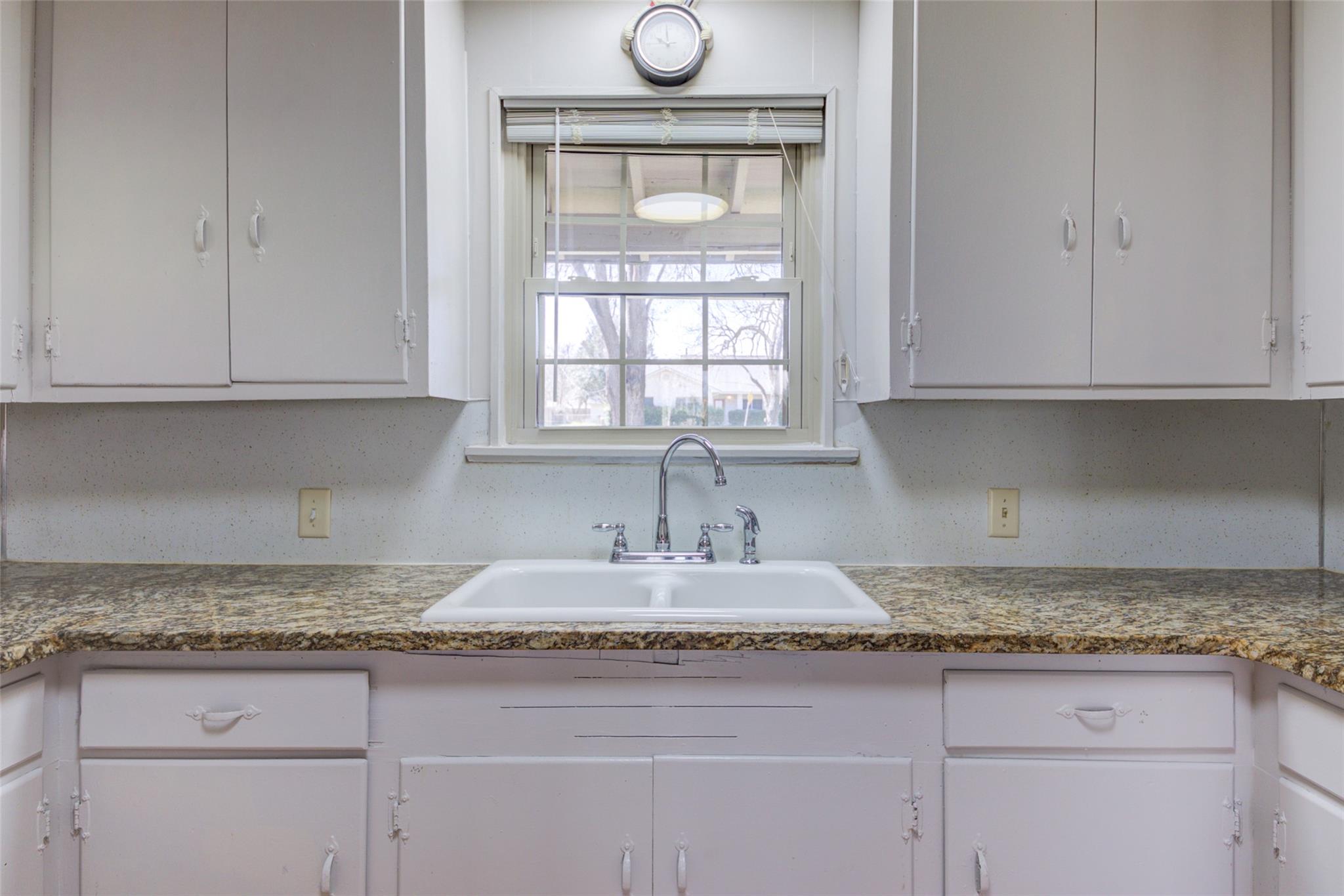 11811 Sleepy Hollow Rd, Manchaca, TX 78652