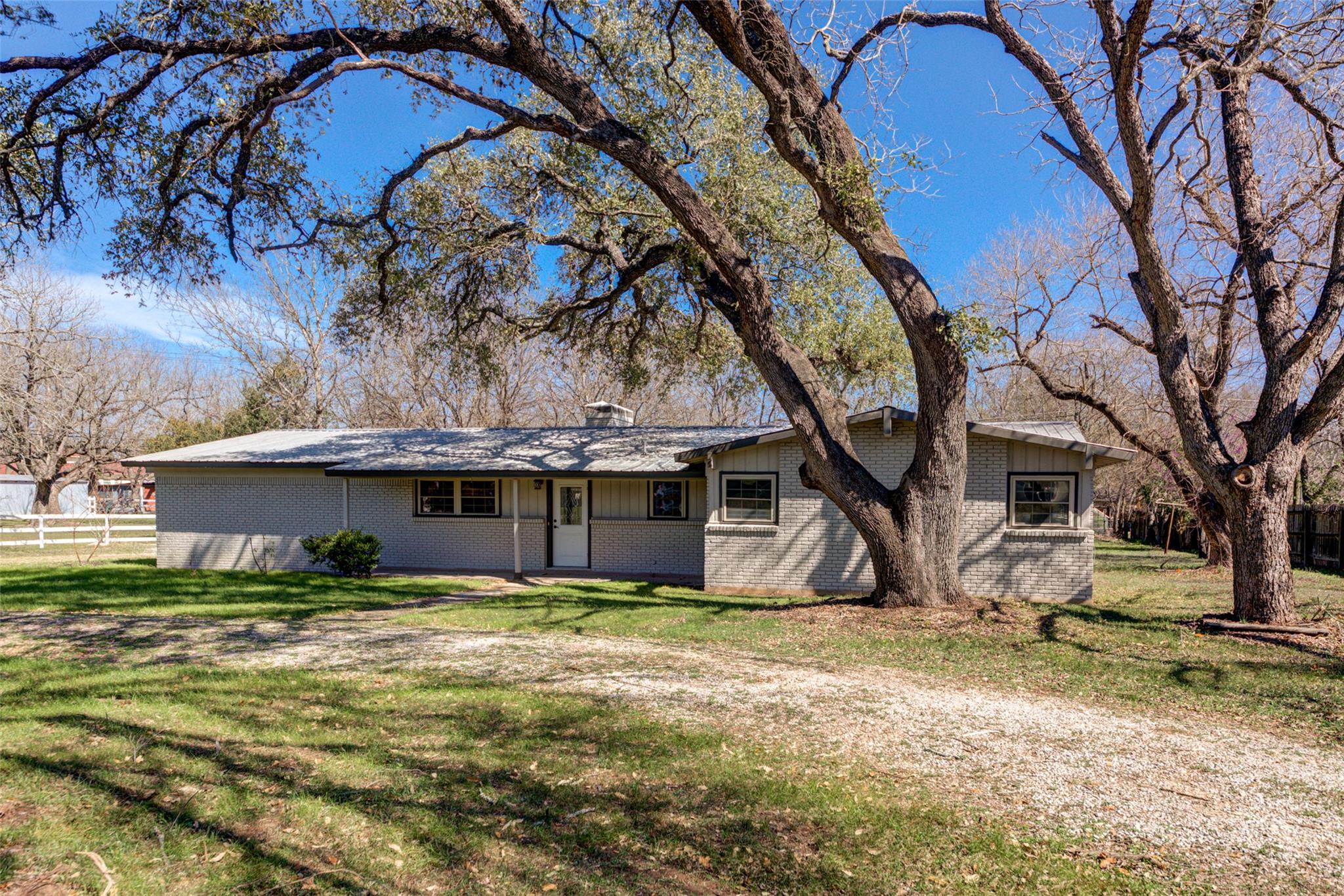 11811 Sleepy Hollow Rd, Manchaca, TX 78652