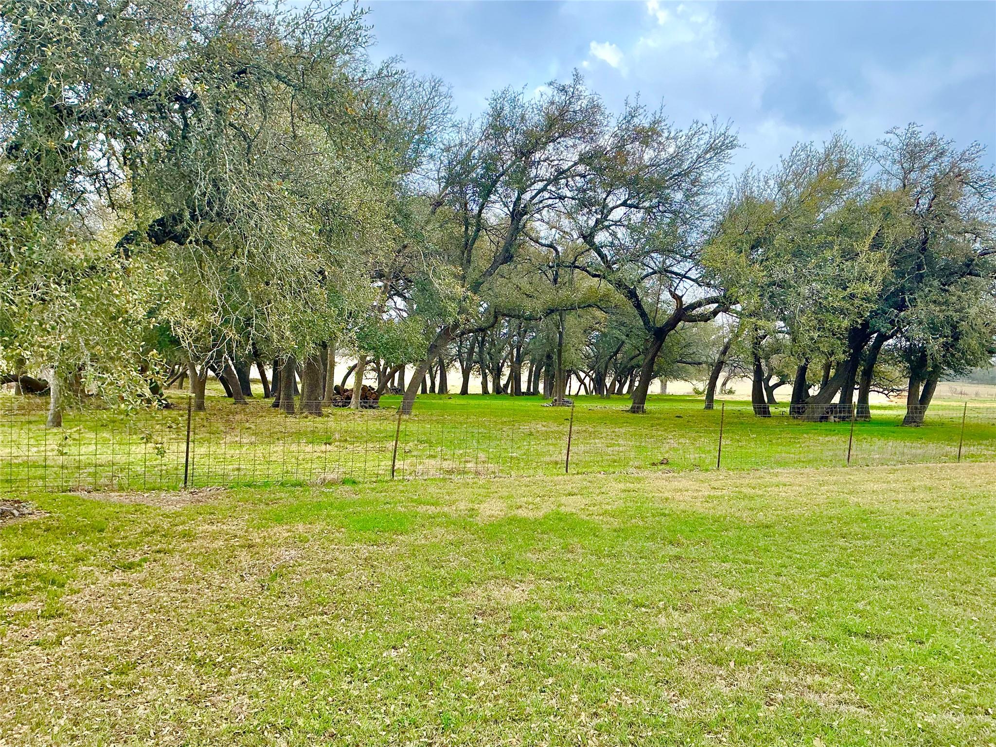 2501 County Road 228 Rd, Florence, TX 76527