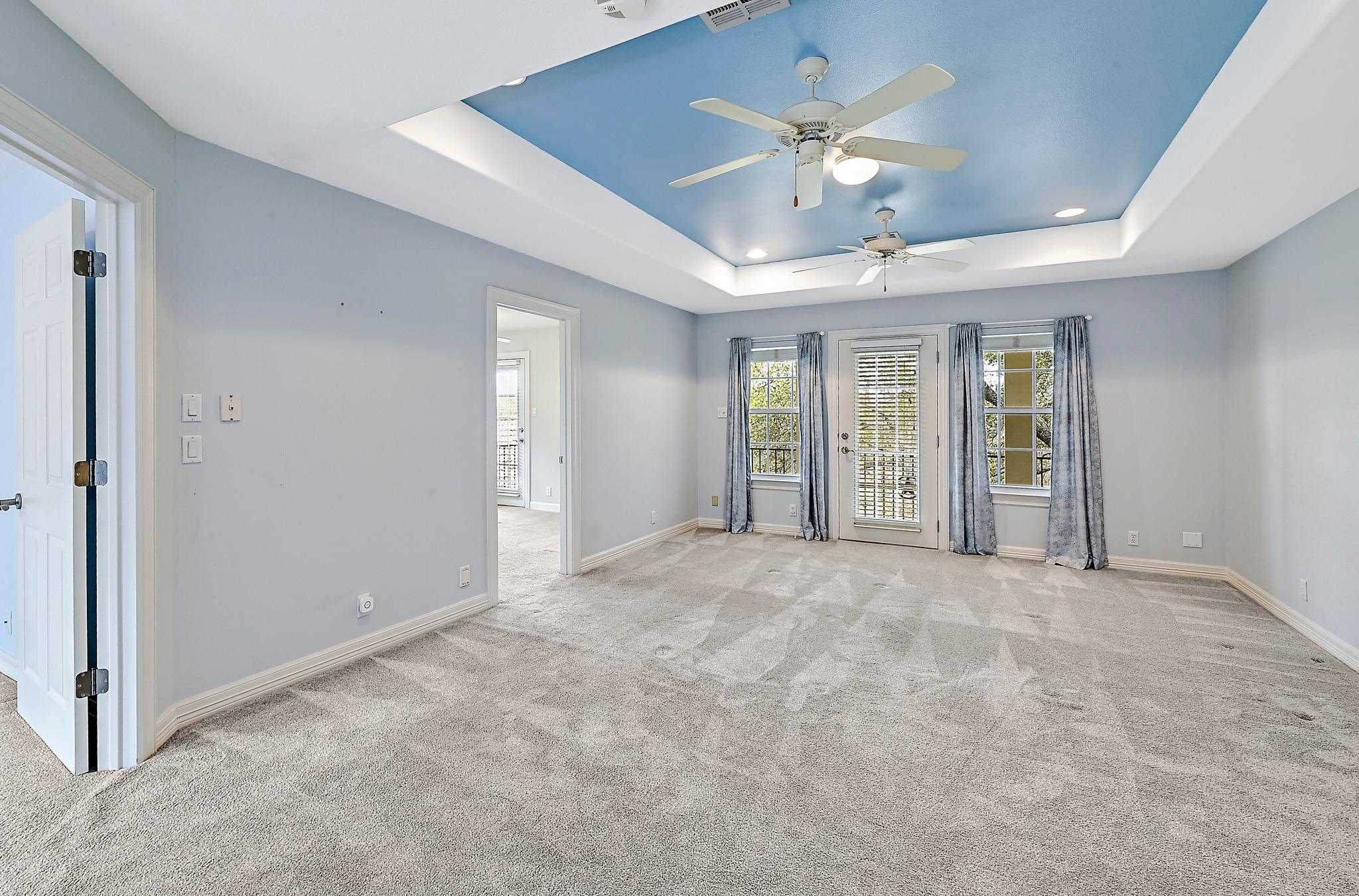 22 Hedgebrook Way, The Hills, TX 78738