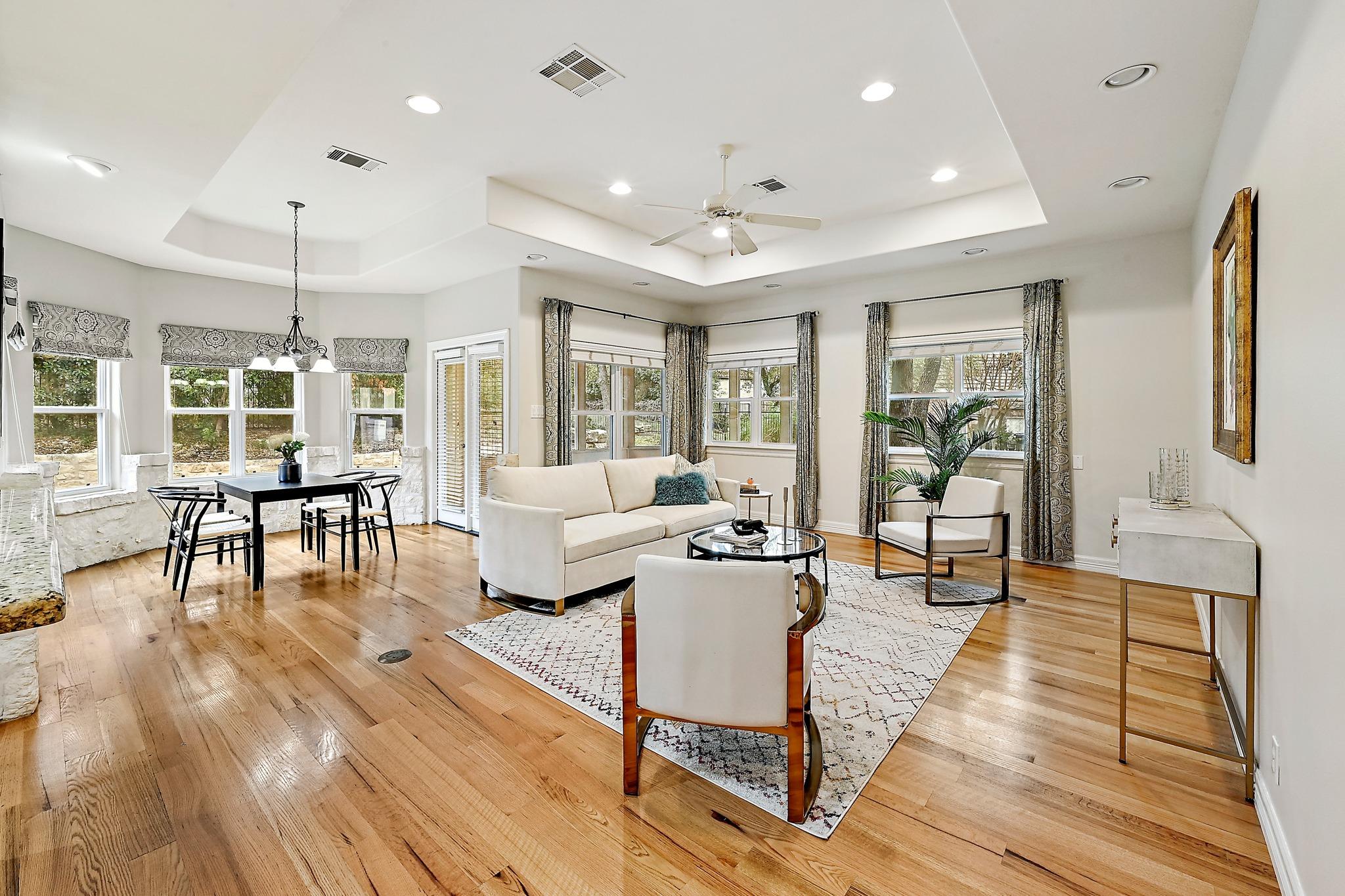 22 Hedgebrook Way, The Hills, TX 78738