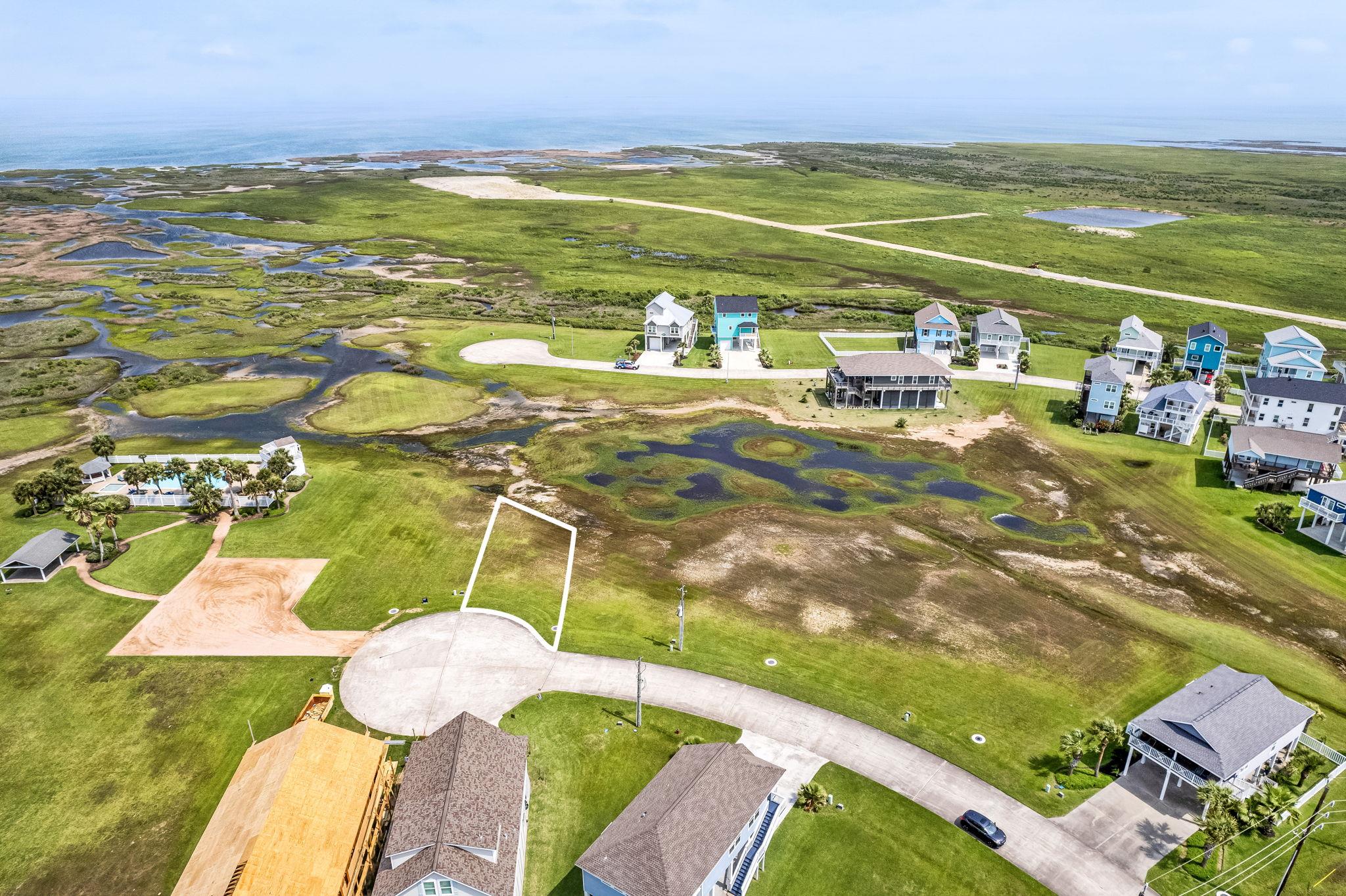 3807 Carmel Ct, Galveston, TX 77554