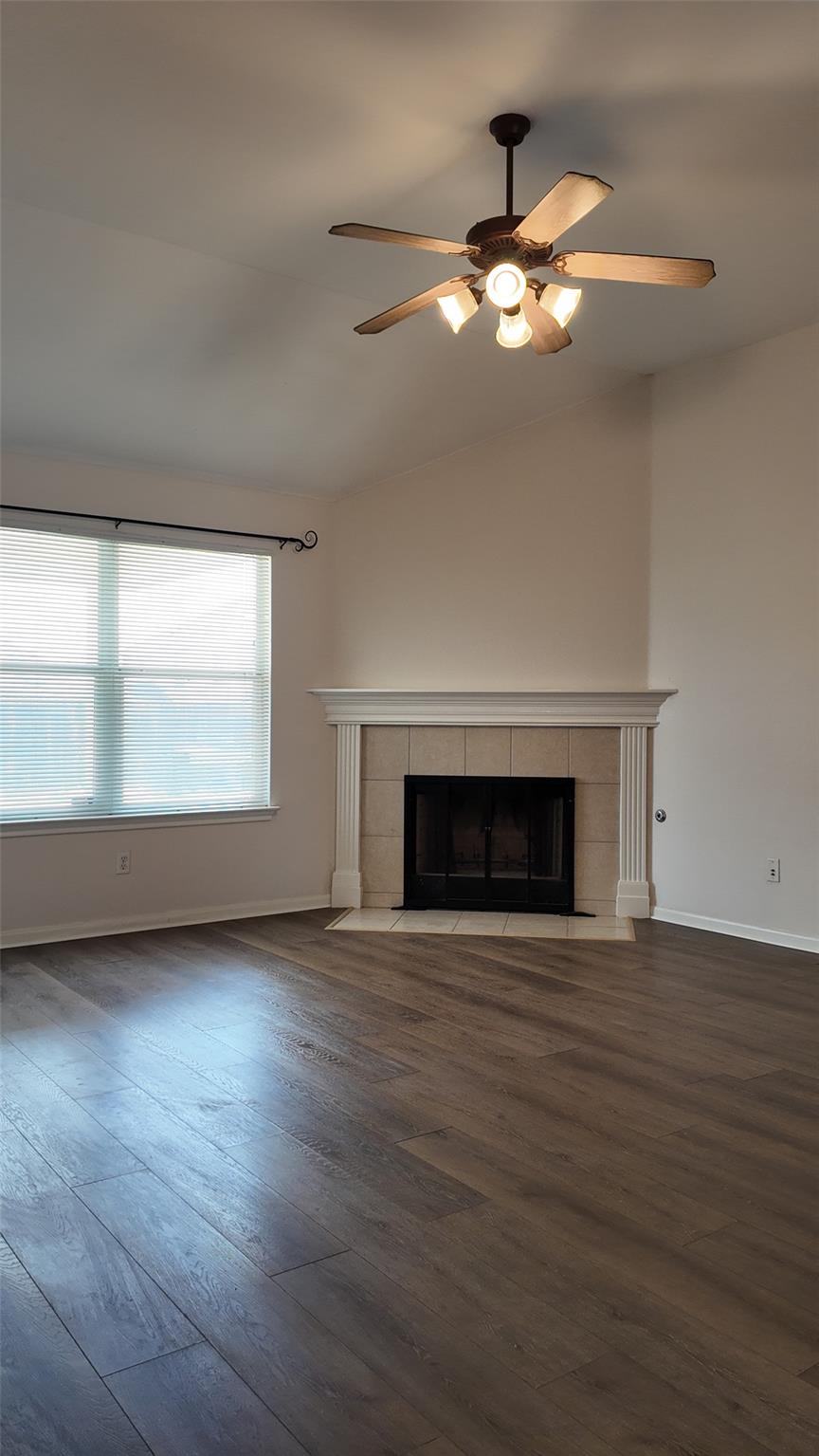 100 Maplewood S, Kyle, TX 78640