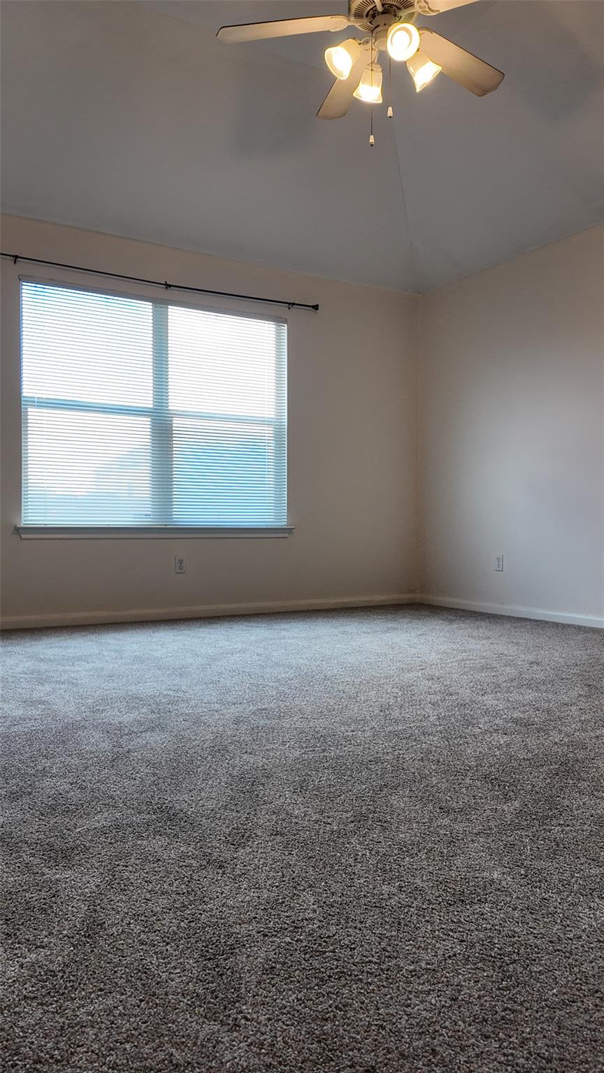 100 Maplewood S, Kyle, TX 78640