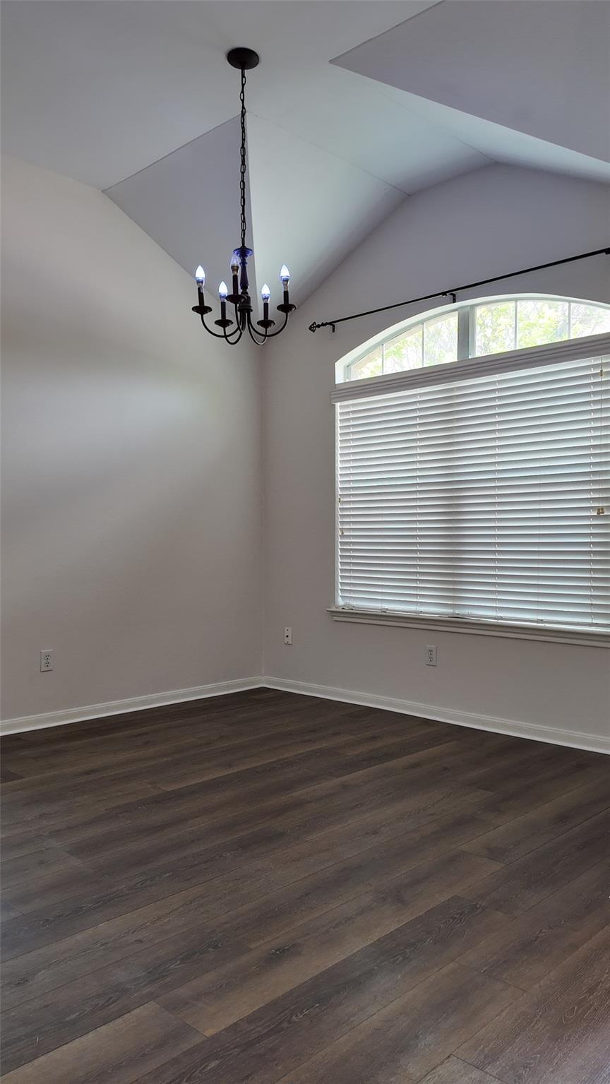 100 Maplewood S, Kyle, TX 78640