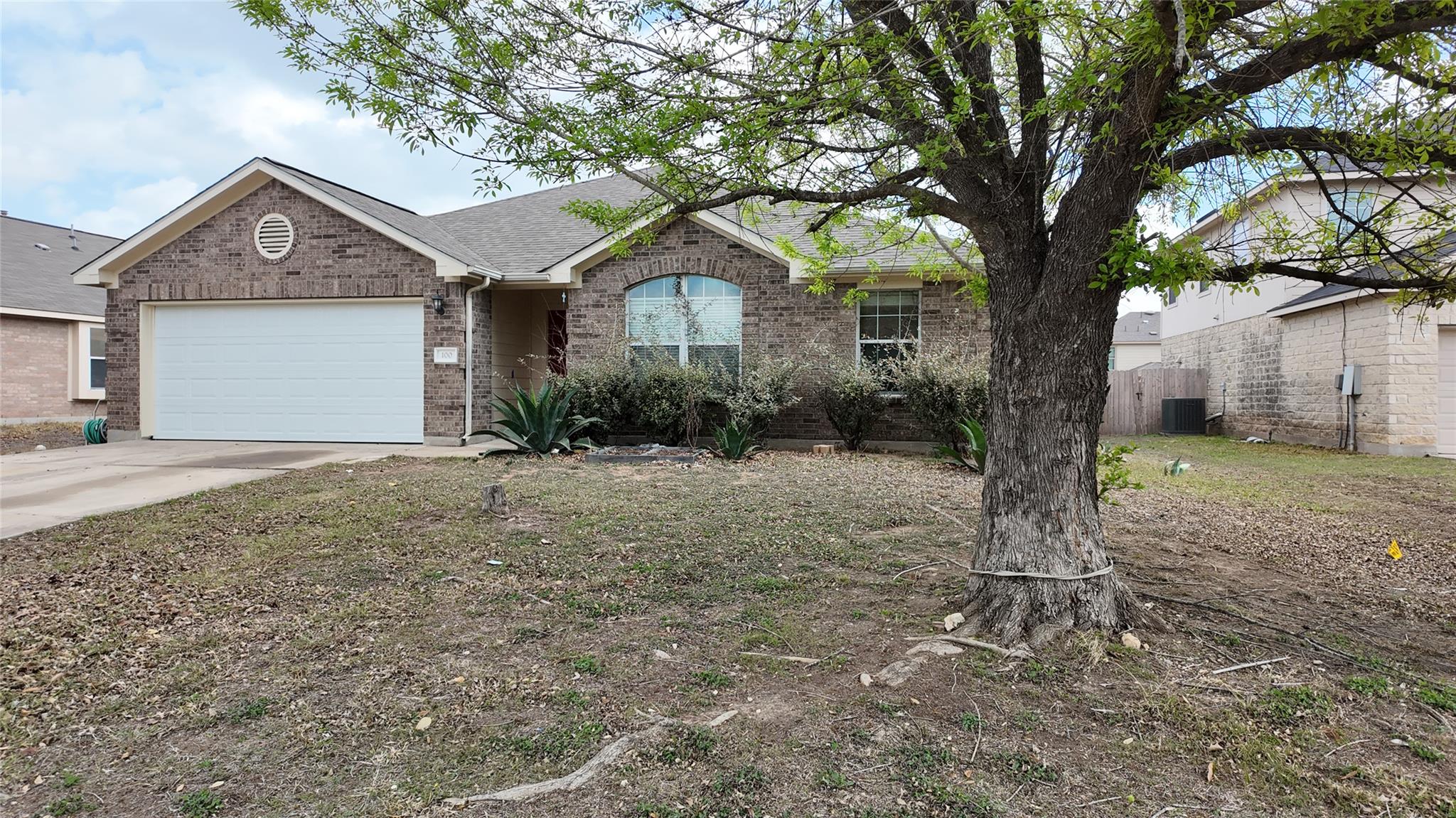 100 Maplewood S, Kyle, TX 78640