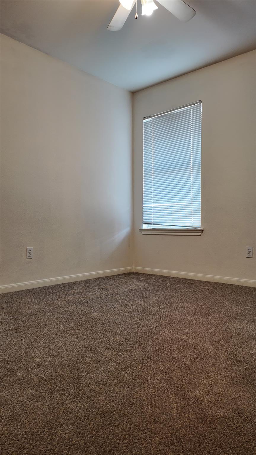 100 Maplewood S, Kyle, TX 78640