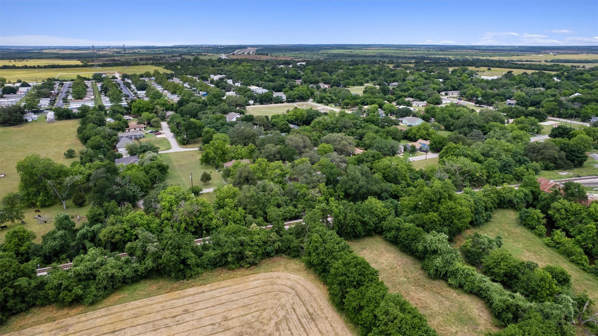 900 Tank St, Lockhart, TX 78644