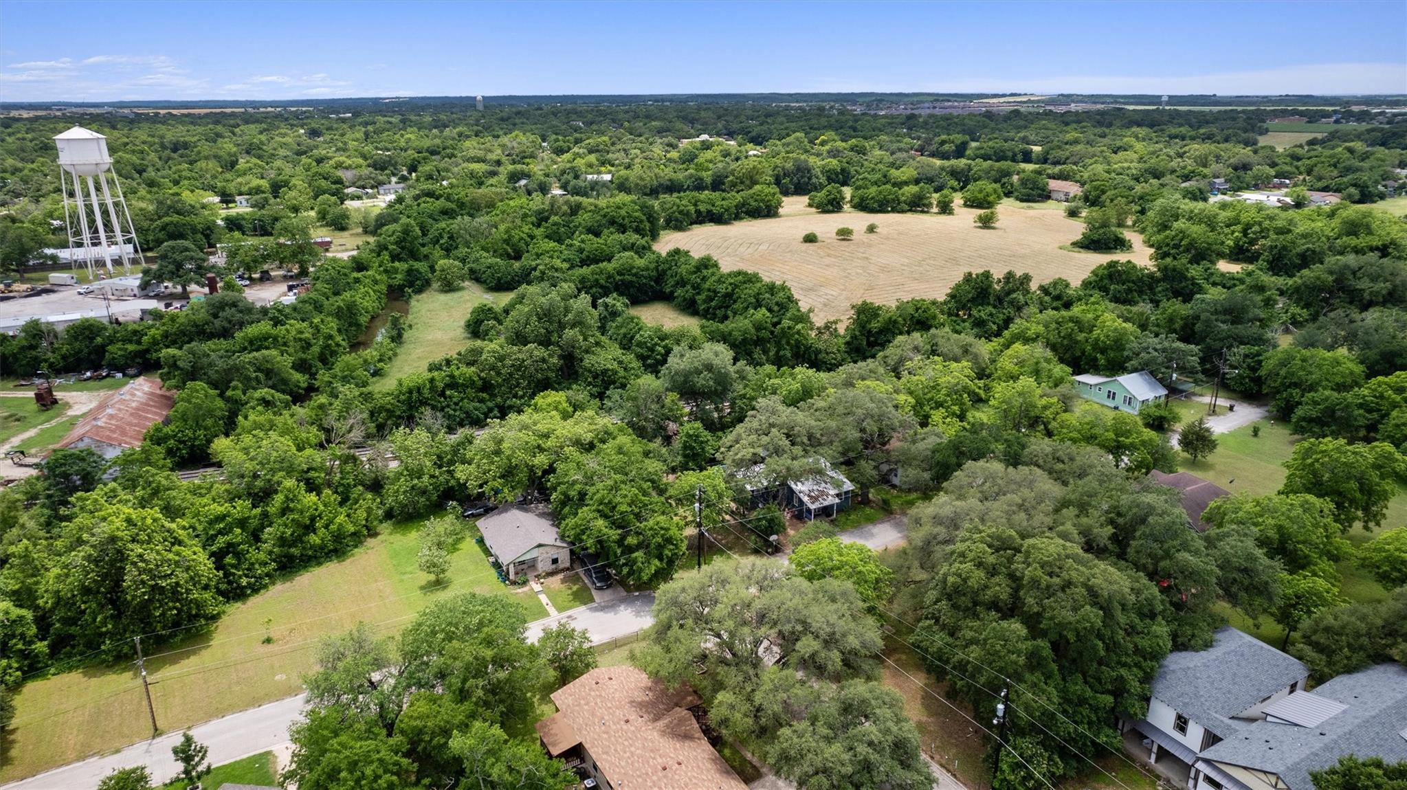 900 Tank St, Lockhart, TX 78644