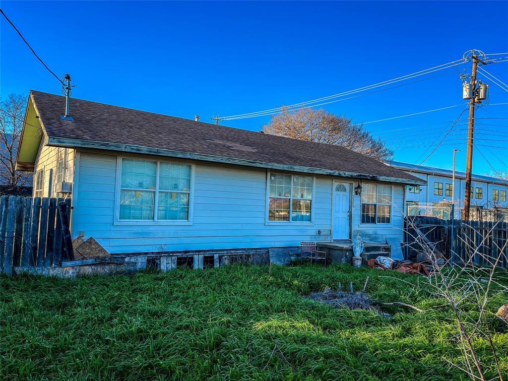 3308 Montopolis Dr, Austin, TX 78744