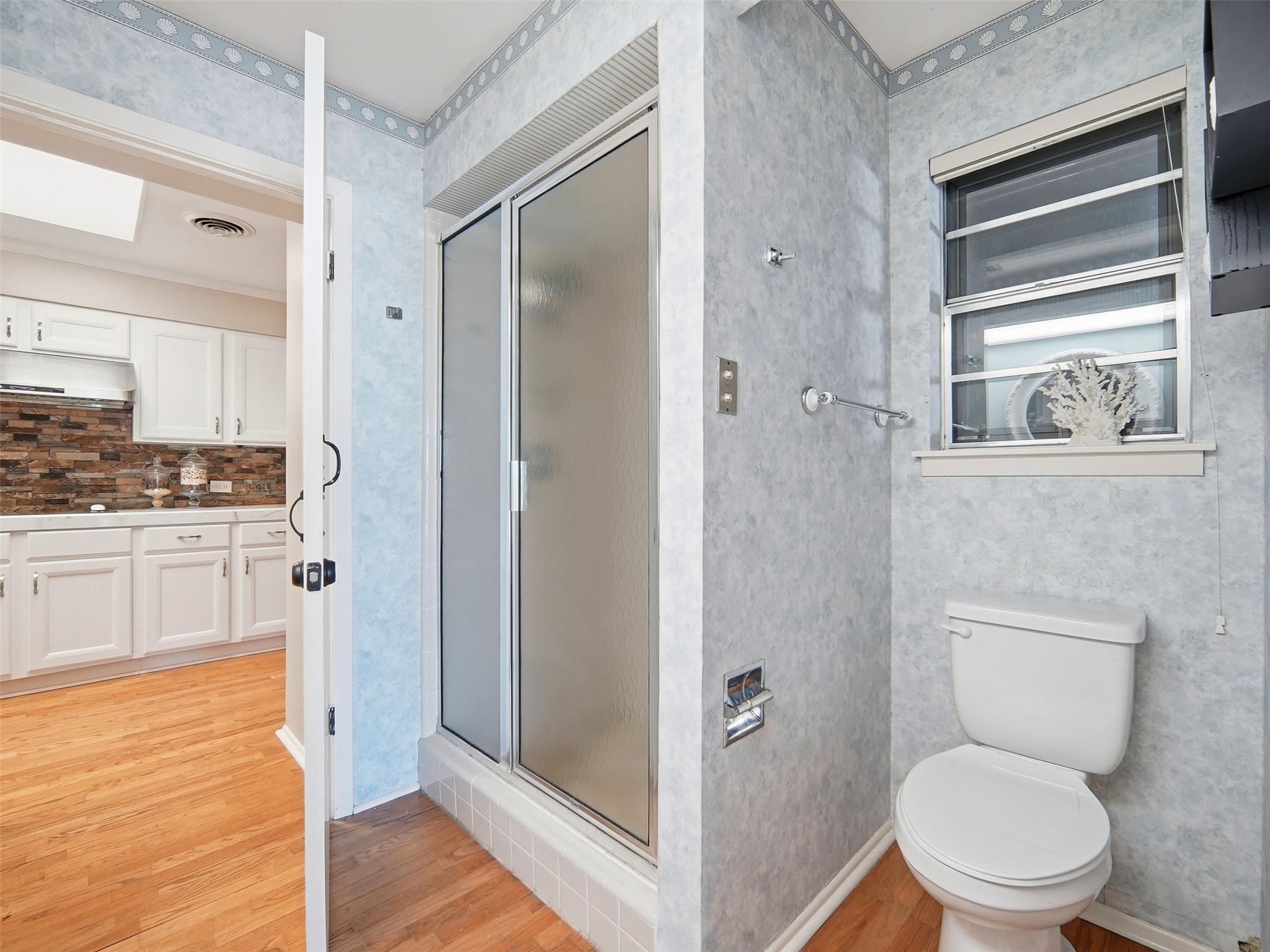 159 Thornton Ln, Lakehills, TX 78063