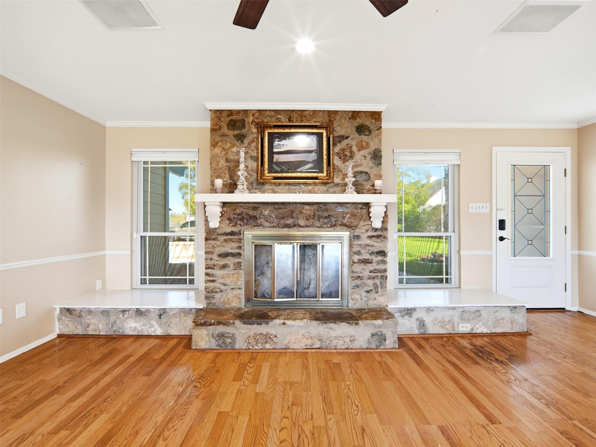 159 Thornton Ln, Lakehills, TX 78063