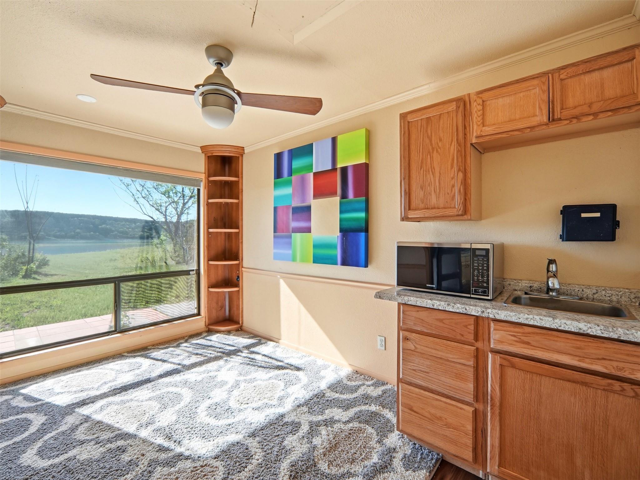 159 Thornton Ln, Lakehills, TX 78063