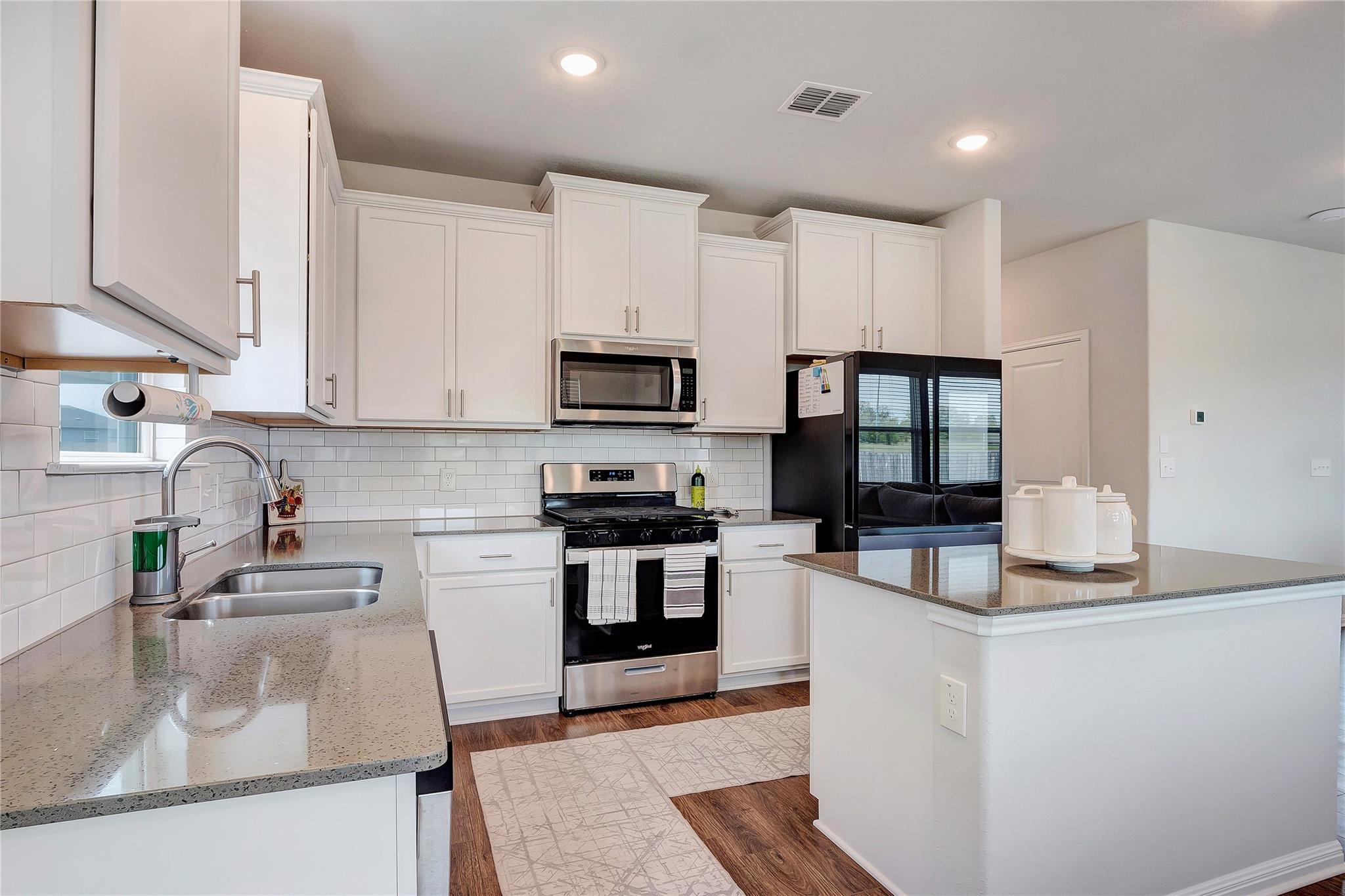 6554 Marsh Ln, Buda, TX 78610