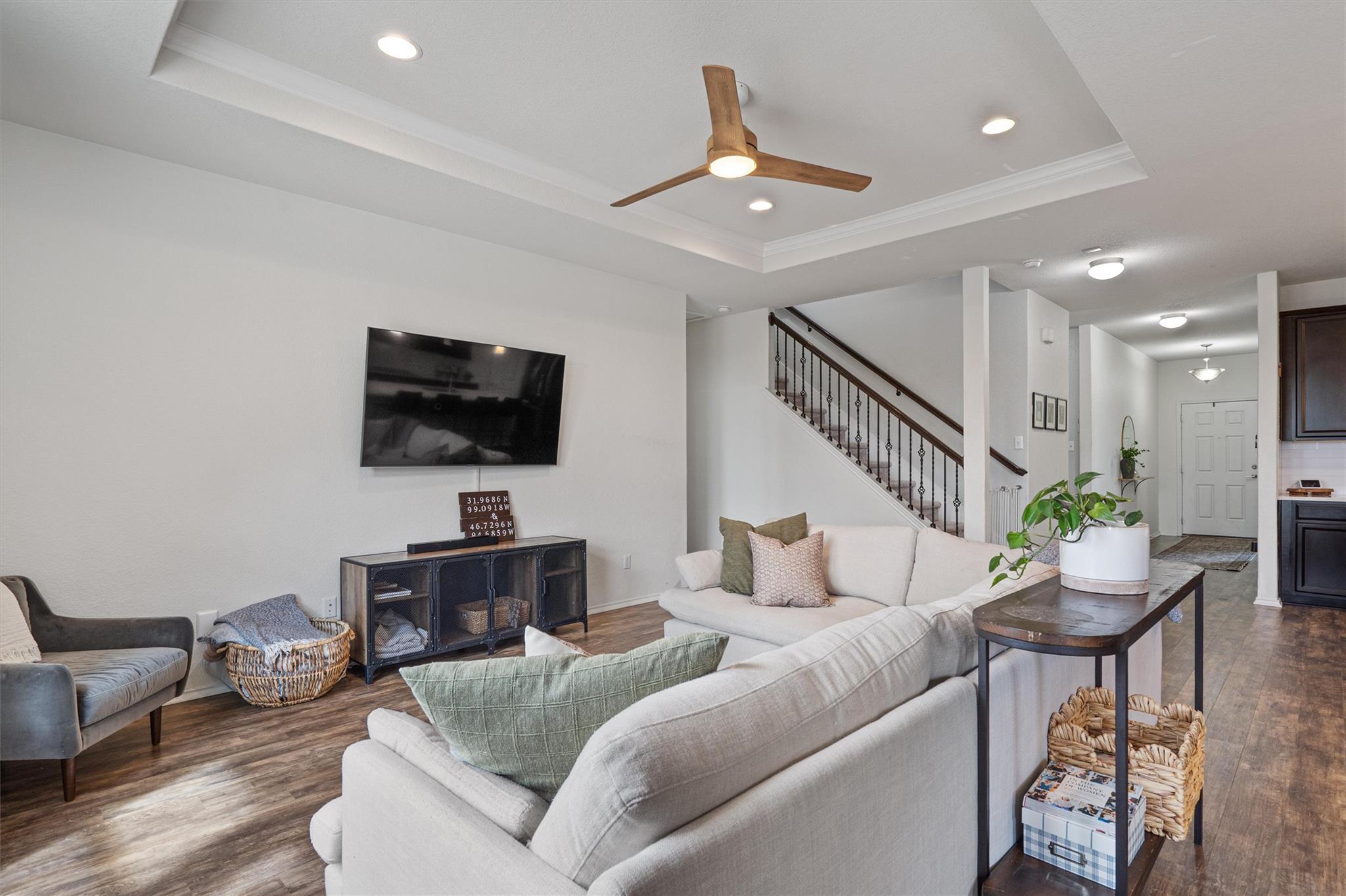 124 Northern Harrier Ct, Leander, TX 78641