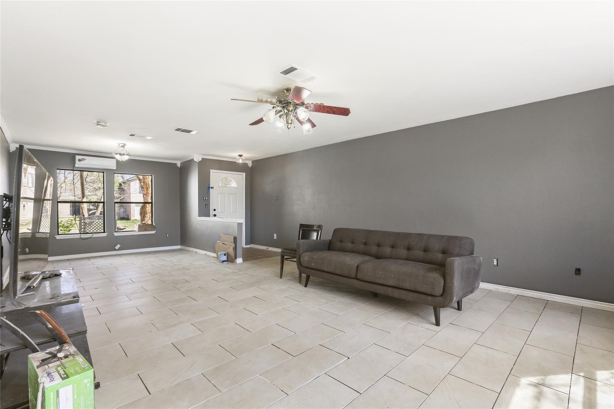 303 Greener Dr, Leander, TX 78641