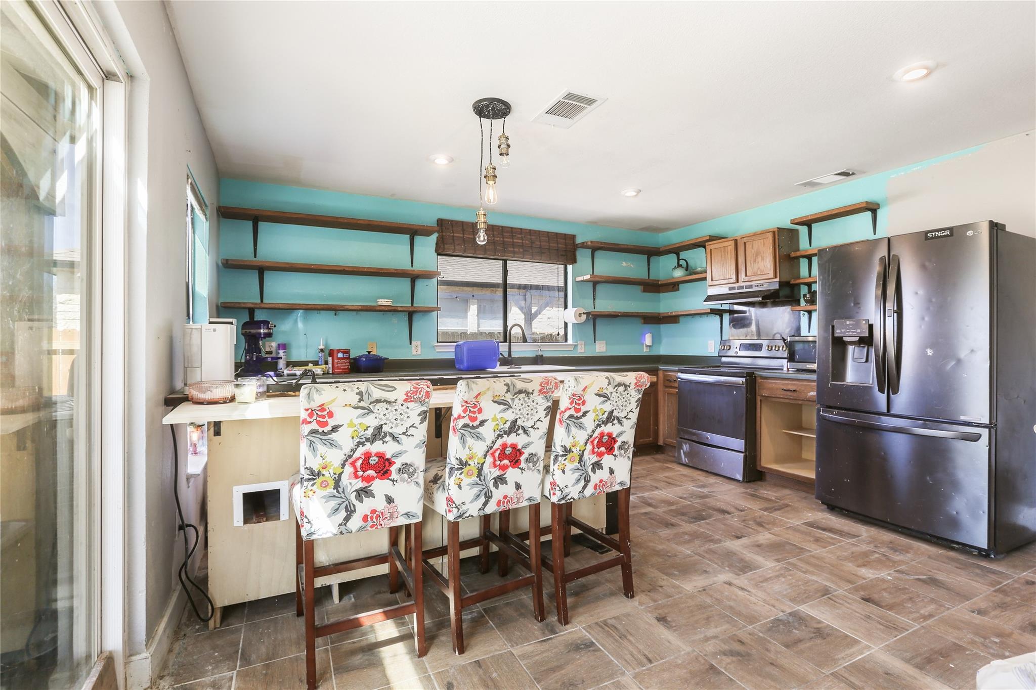 303 Greener Dr, Leander, TX 78641