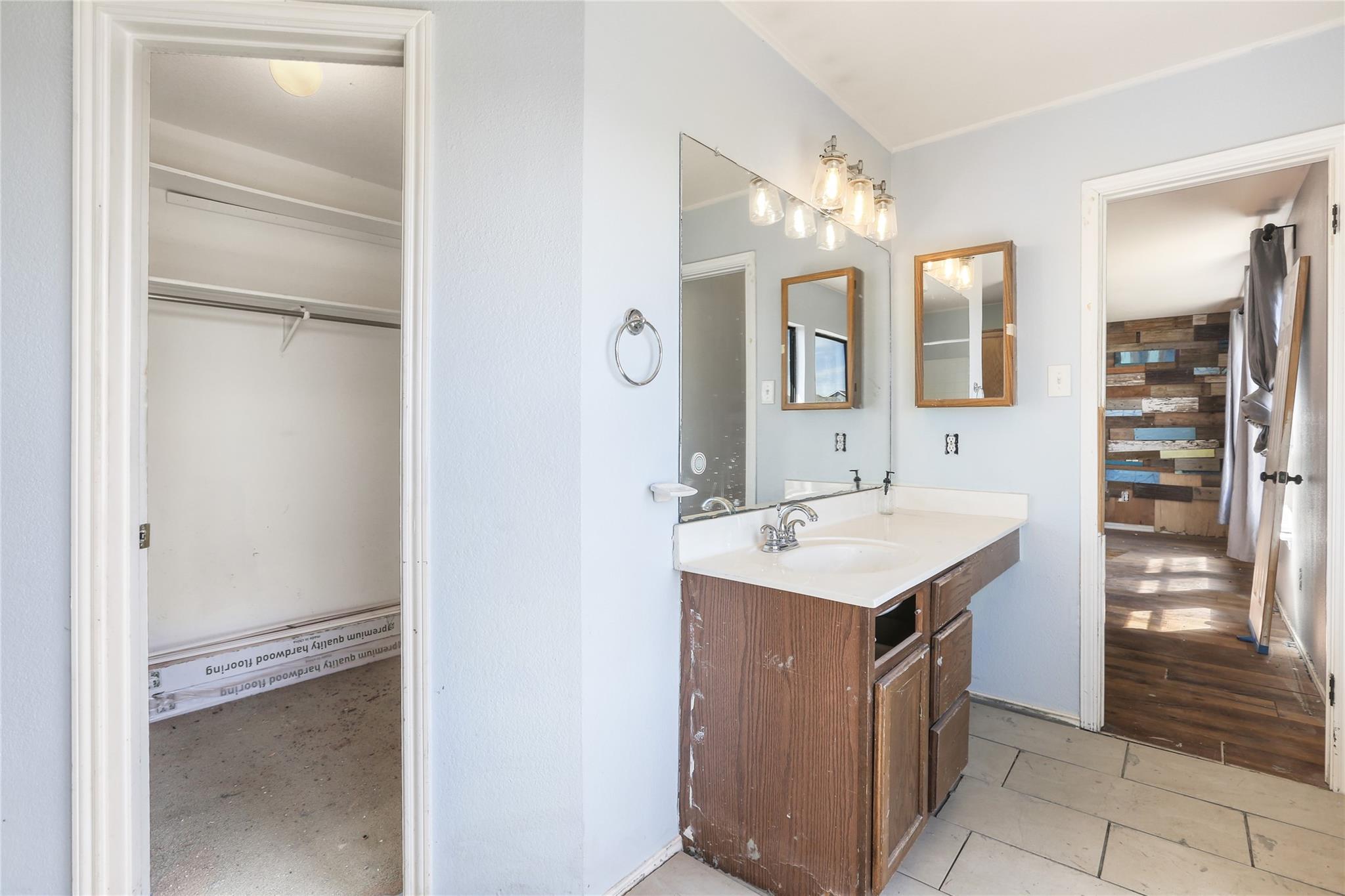 303 Greener Dr, Leander, TX 78641