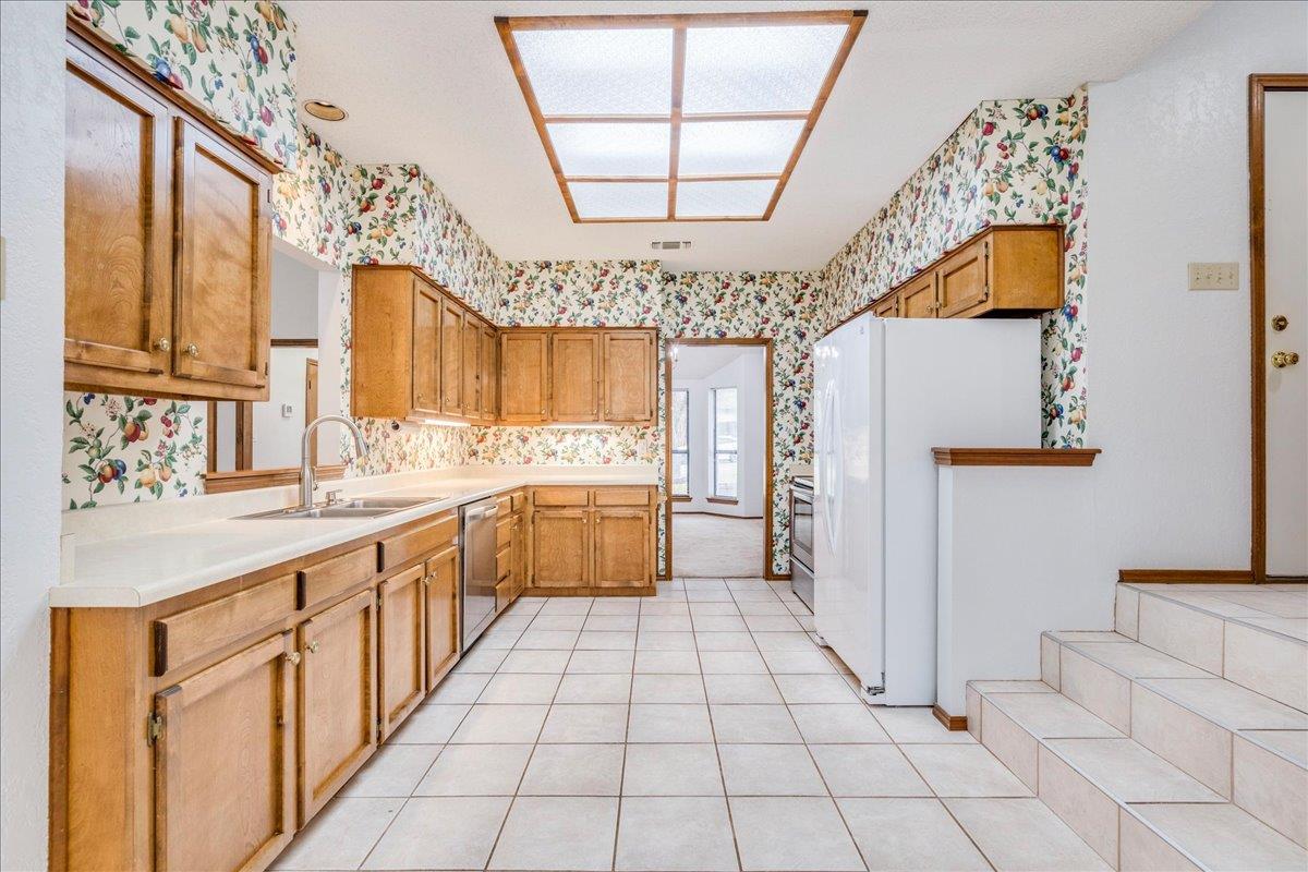 2132 Northcrest Dr, New Braunfels, TX 78130