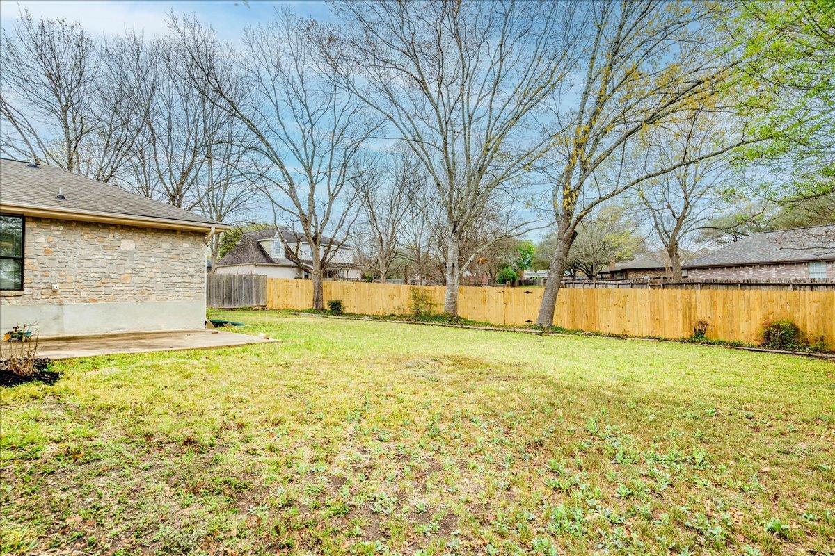 2132 Northcrest Dr, New Braunfels, TX 78130