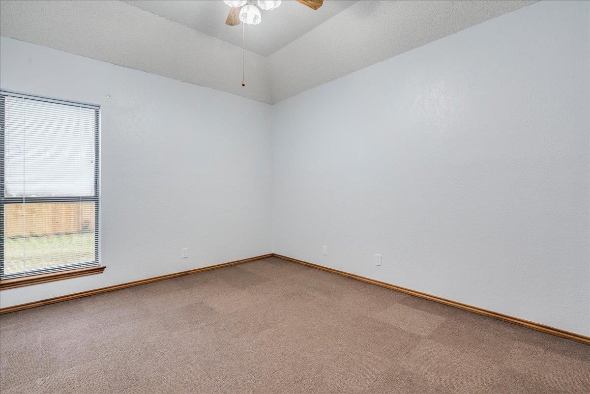 2132 Northcrest Dr, New Braunfels, TX 78130