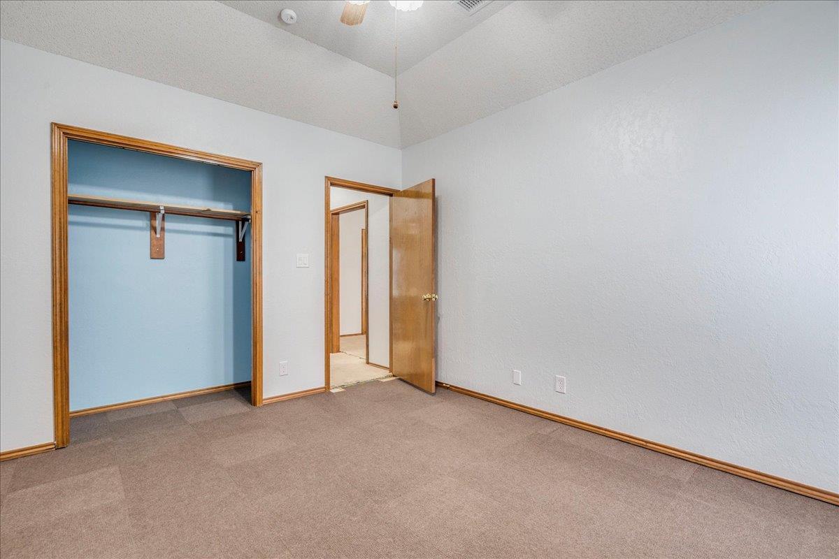 2132 Northcrest Dr, New Braunfels, TX 78130