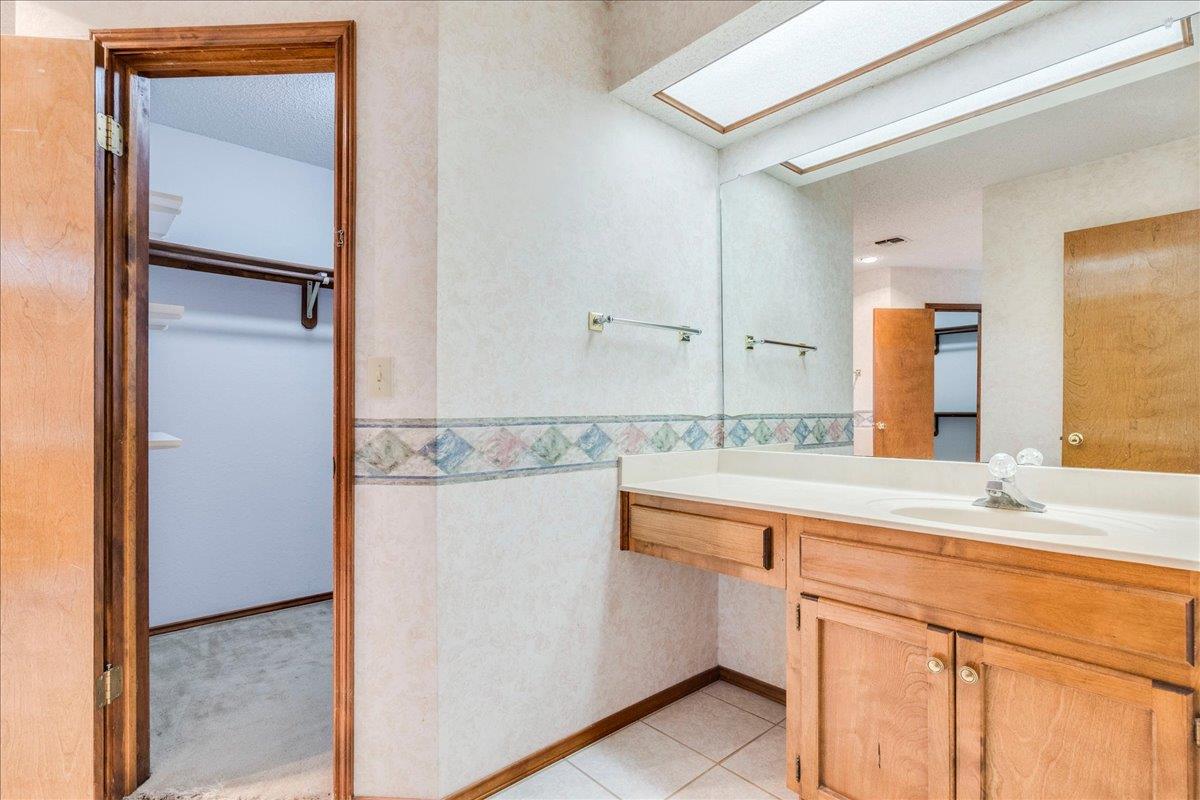 2132 Northcrest Dr, New Braunfels, TX 78130