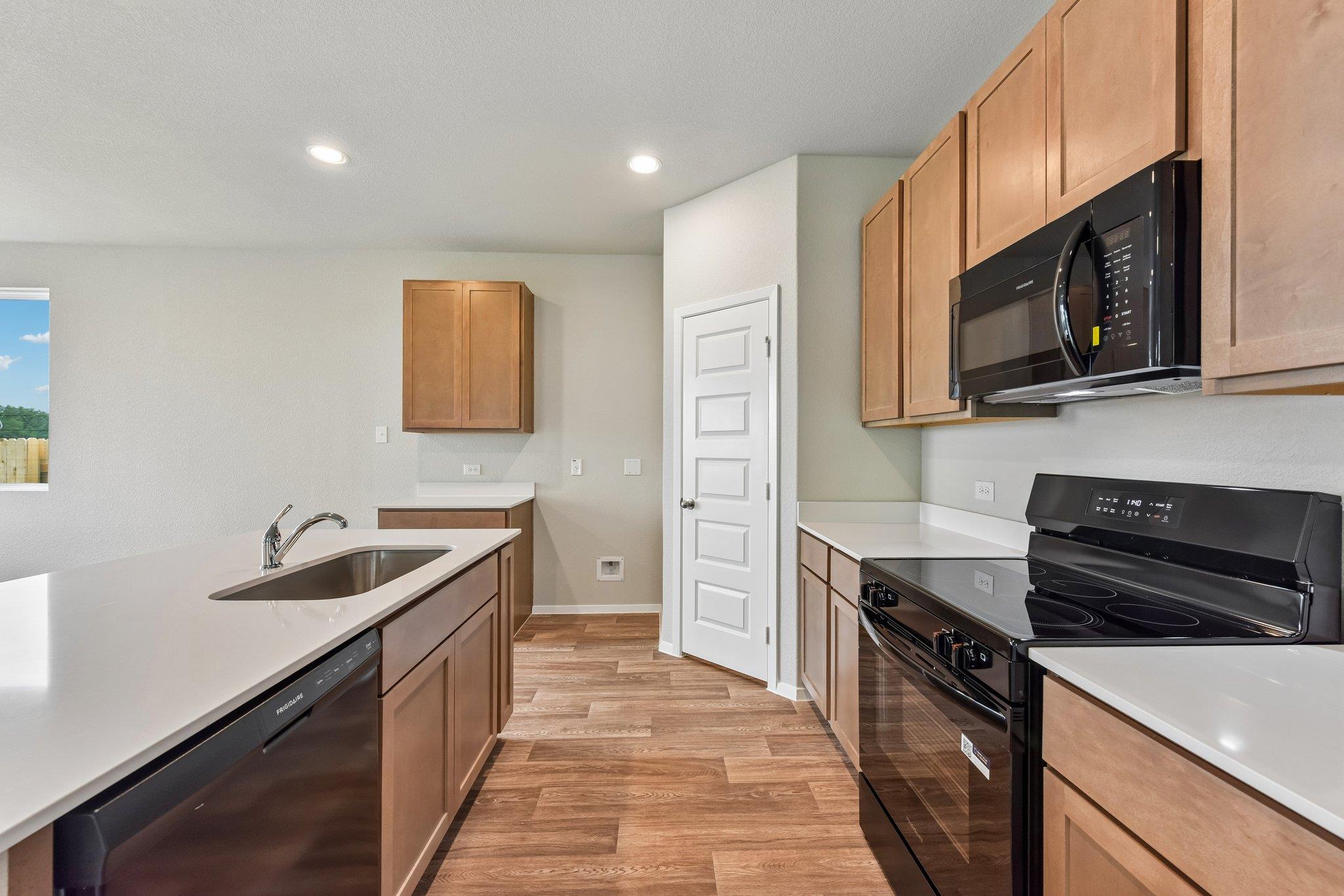501 Rear Boot Way, Liberty Hill, TX 78642