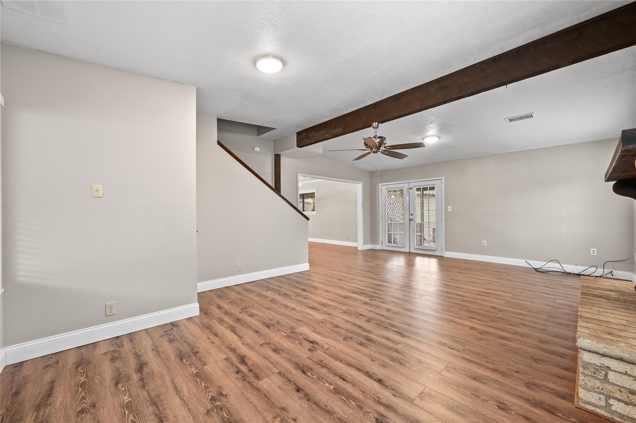 102 Rivercrest St, Luling, TX 78648