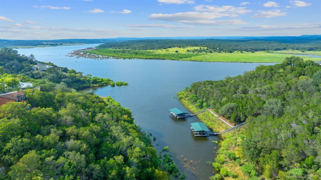 200 Contrails Way, Spicewood, TX 78669