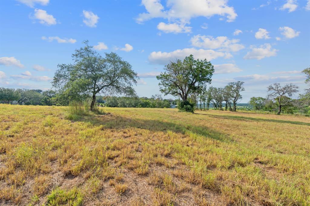 200 Contrails Way, Spicewood, TX 78669