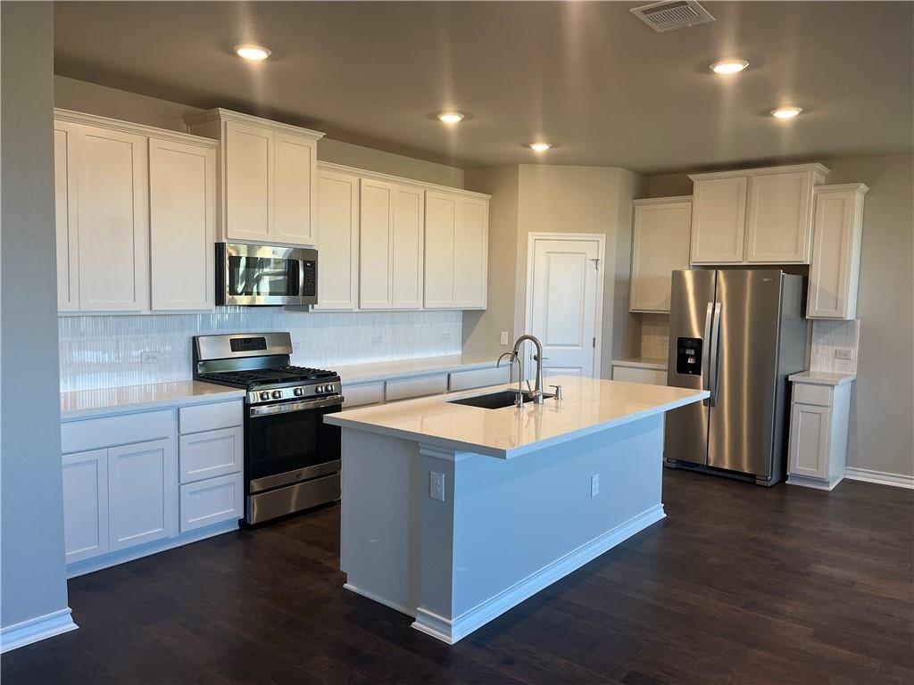 670 Pepperbark Loop, Buda, TX 78610