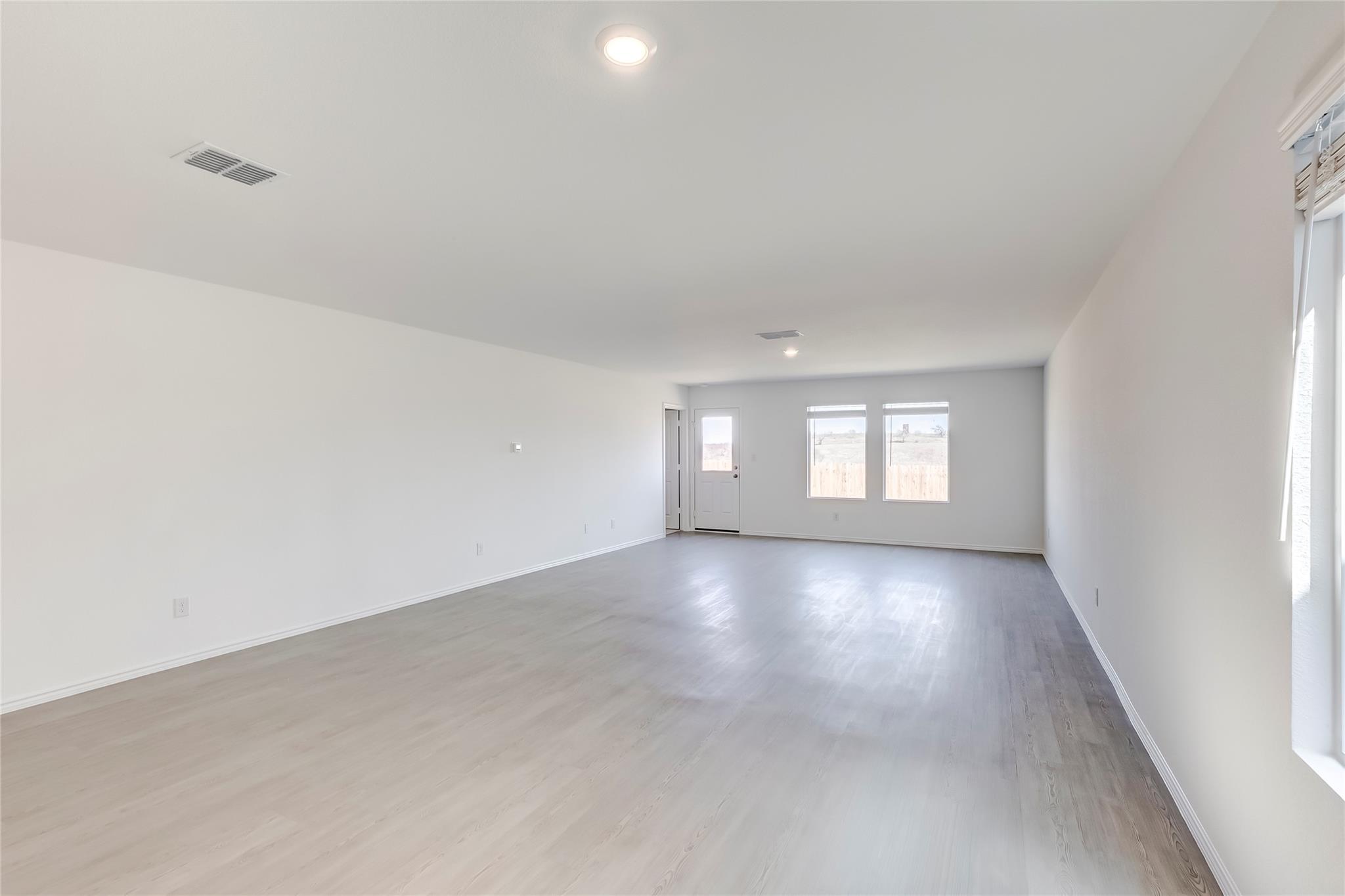 535 Paris St, Maxwell, TX 78656