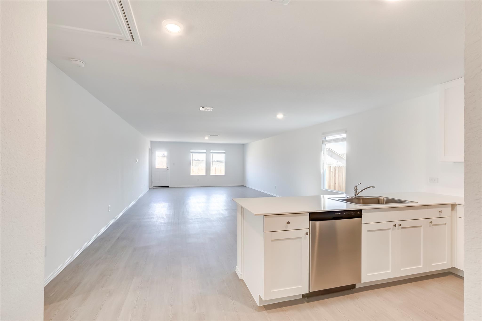 535 Paris St, Maxwell, TX 78656